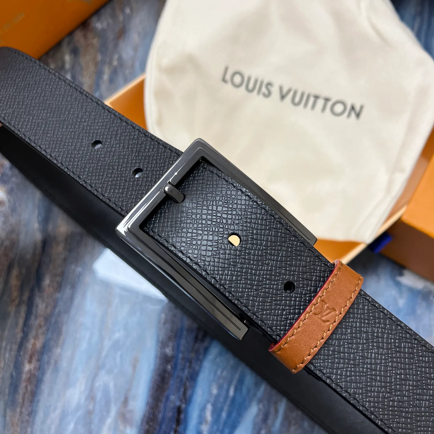 Ремни Louis Vuitton 17645256