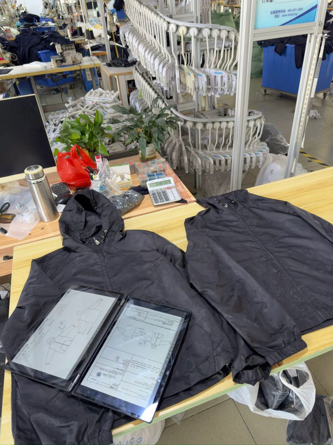 Куртки И Пуховики Женские Louis Vuitton 412810