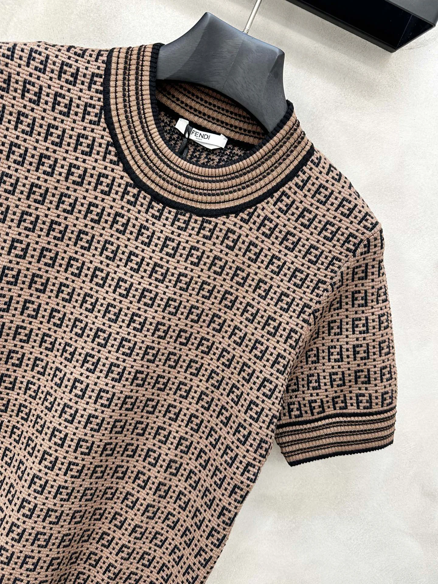 Джемперы И Свитеры Женские Fendi 12951779