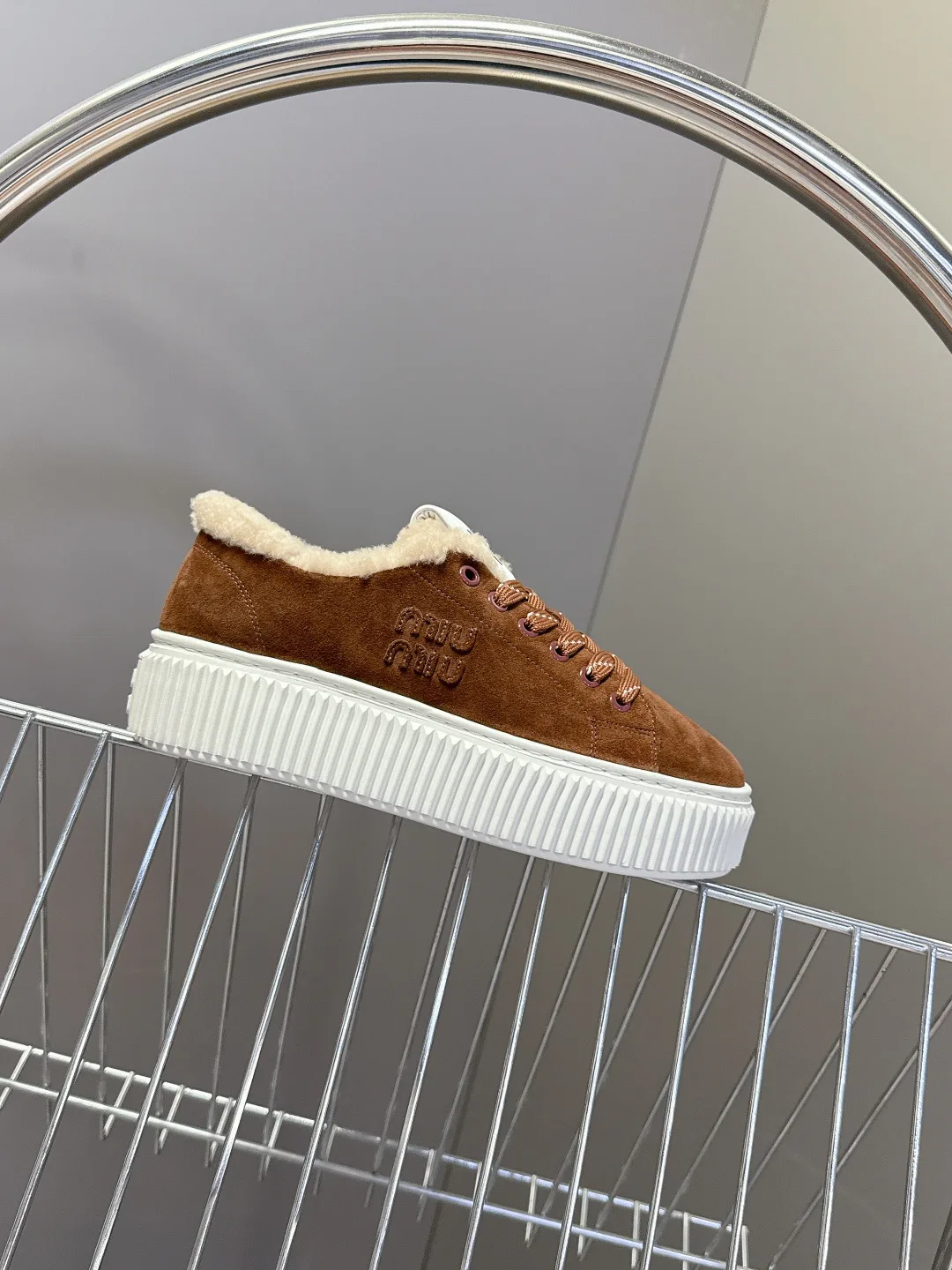 Кроссовки Женские Miu Miu 18693004