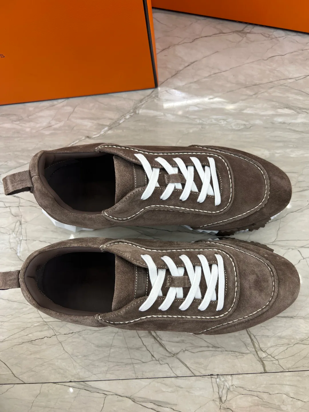 Кроссовки Женские Hermes 18679650