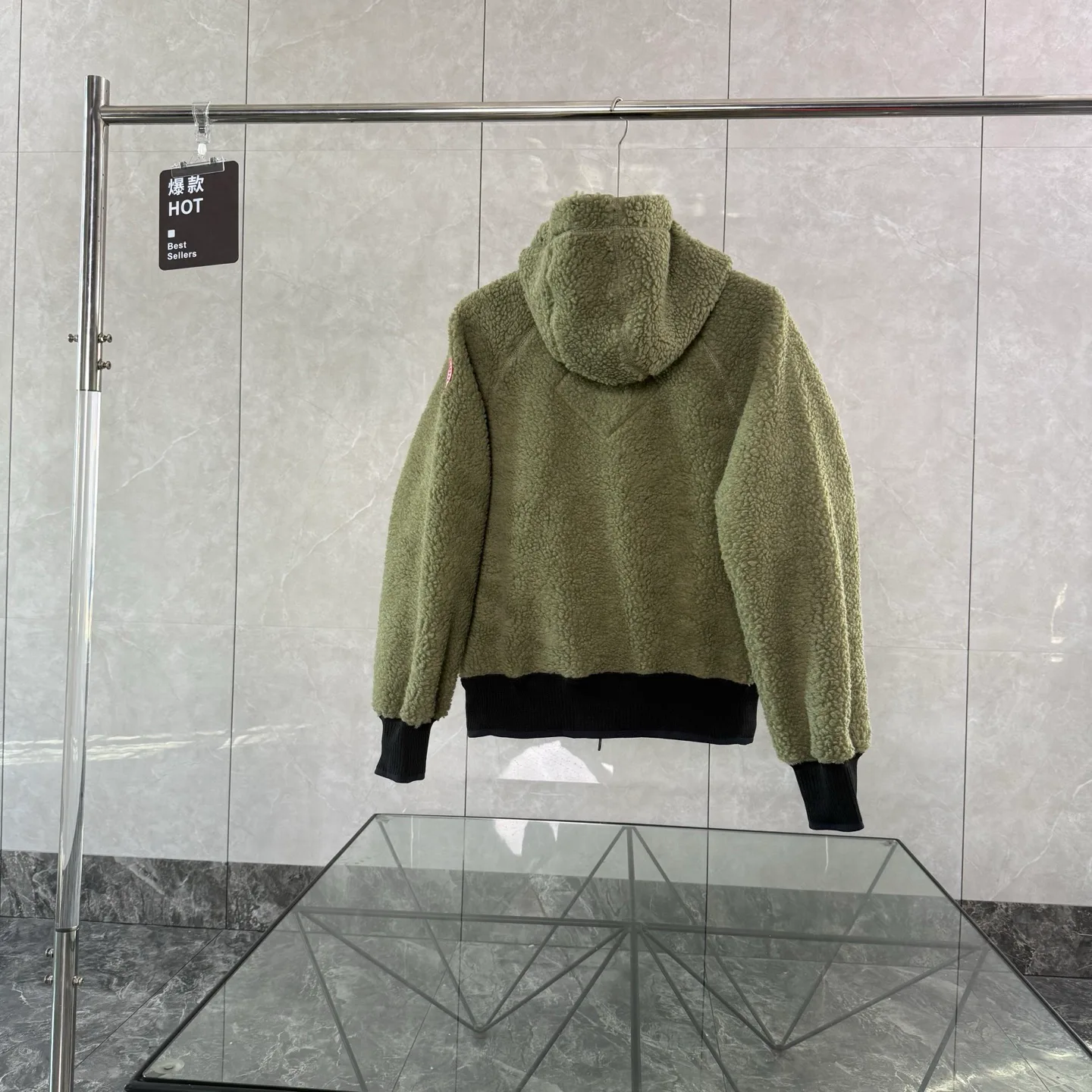 Куртки И Пуховики Женские Canada Goose 18515364