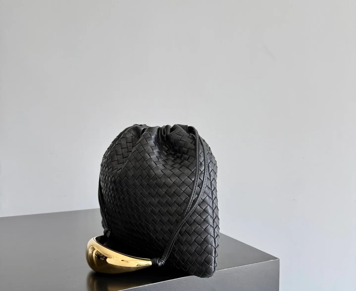 Классические Сумки Женские Bottega Veneta 17973989