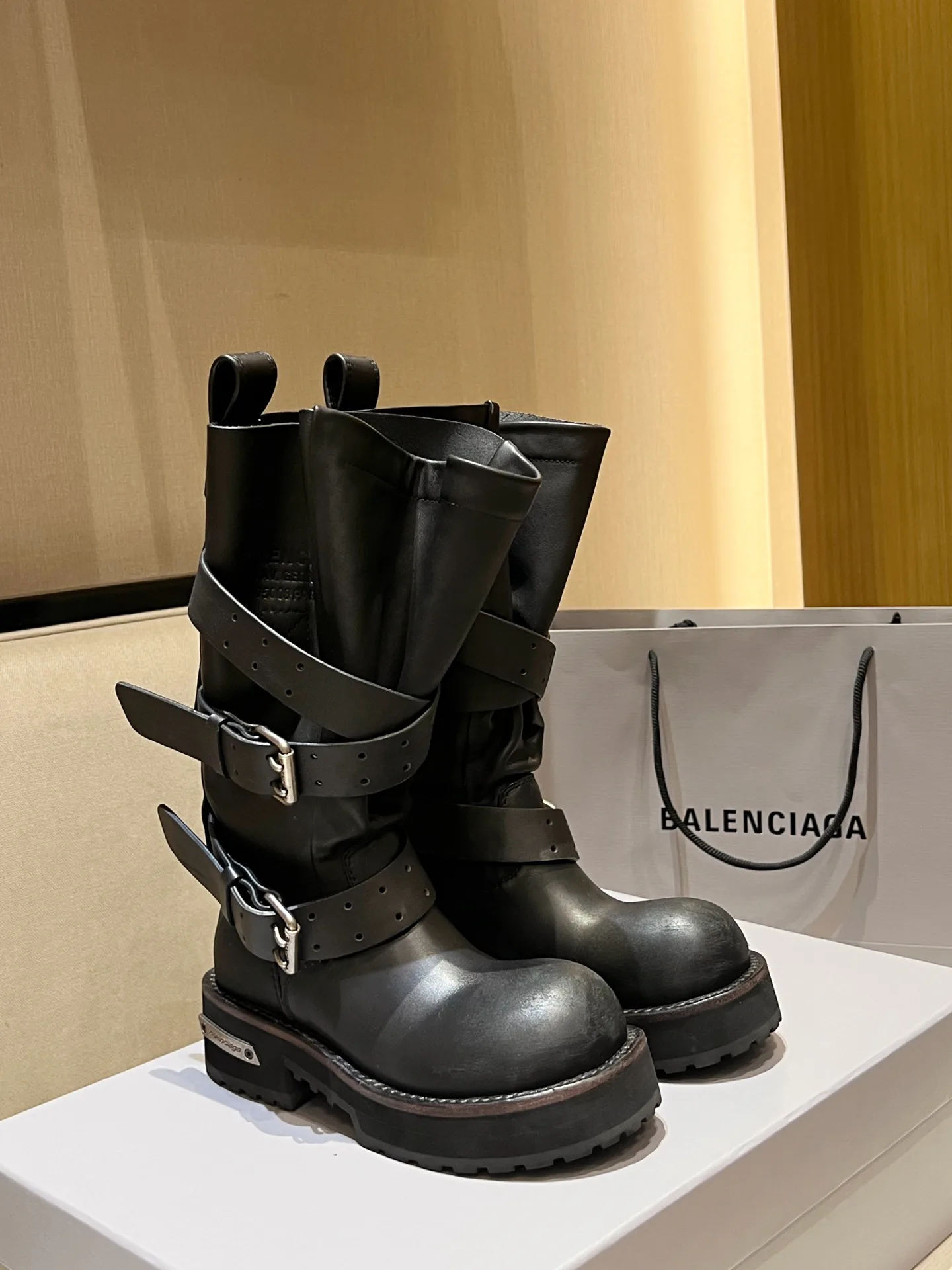 Сапоги Женские Balenciaga 18020345