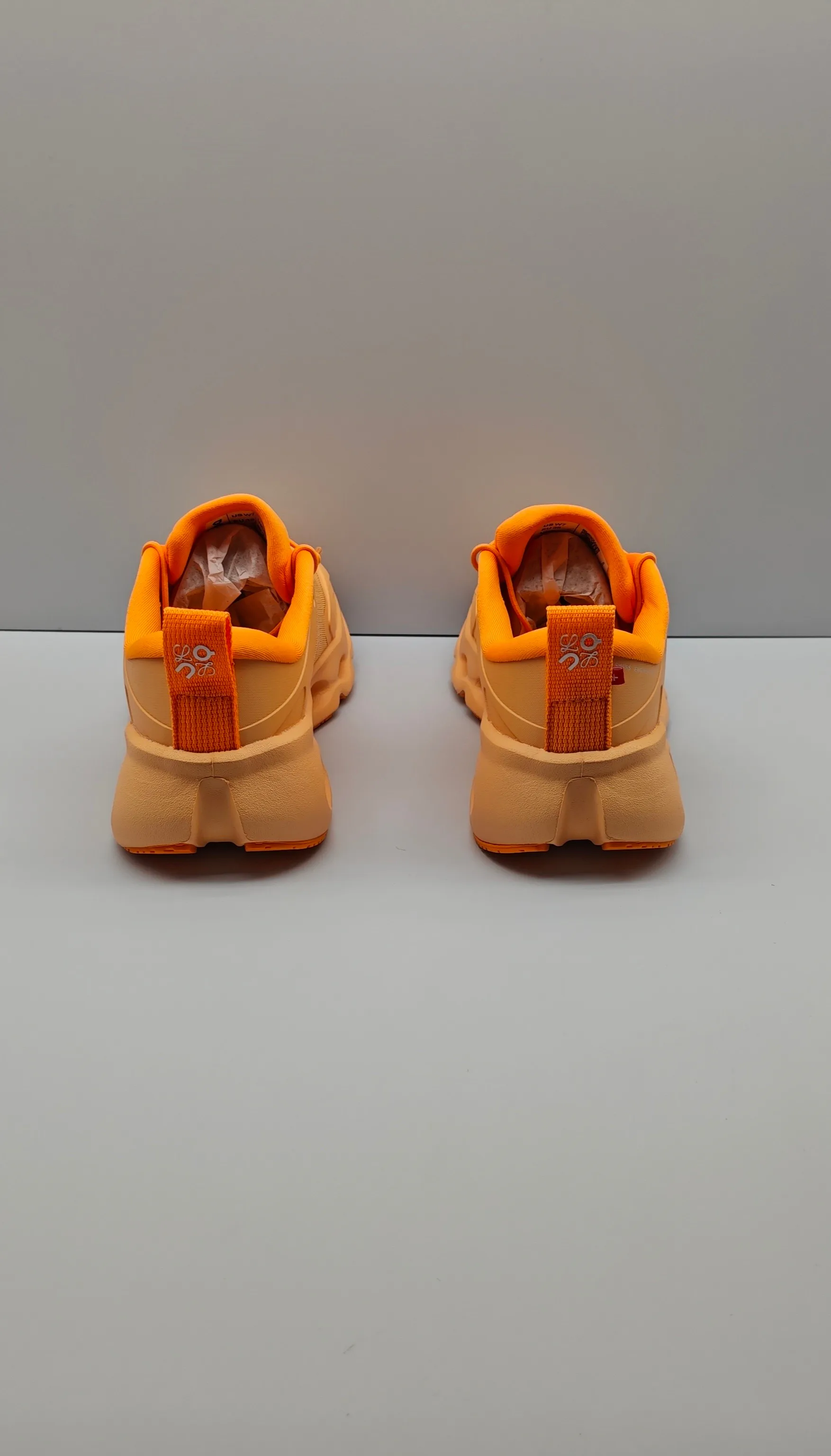 Кроссовки Женские Loewe 13193992