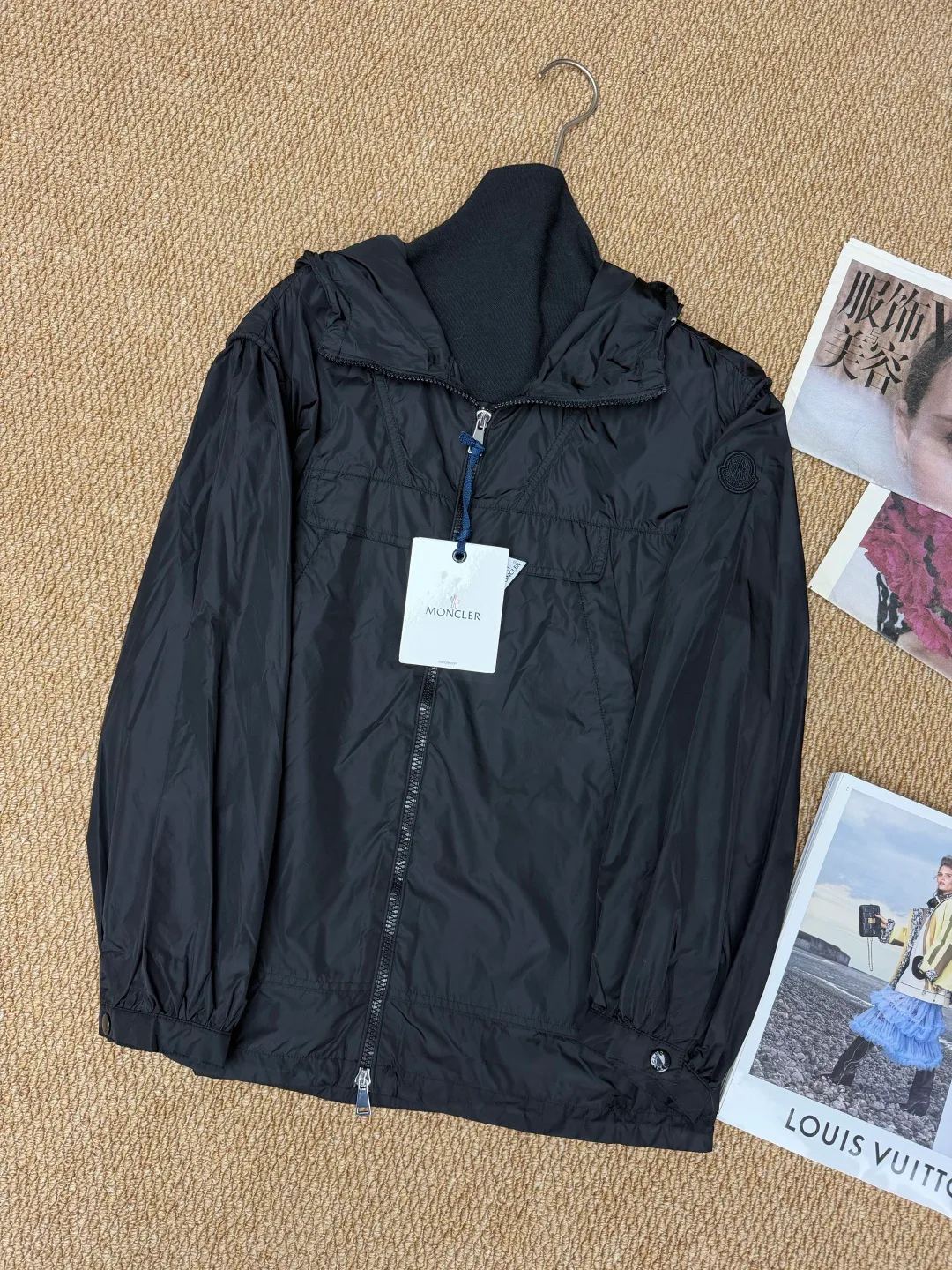 Куртки И Пуховики Женские Moncler 13153897