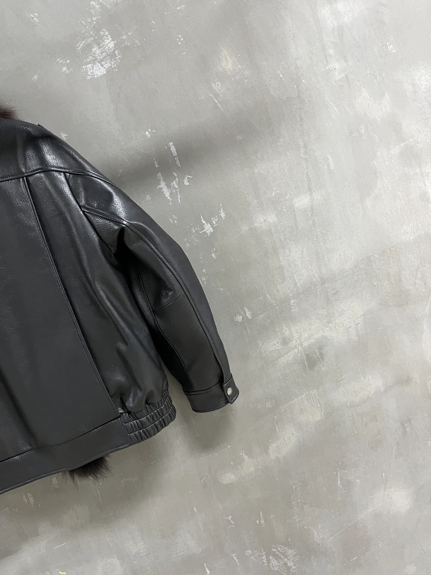 Кожаные Куртки И Дублёнки Женские Saint Laurent 18630174