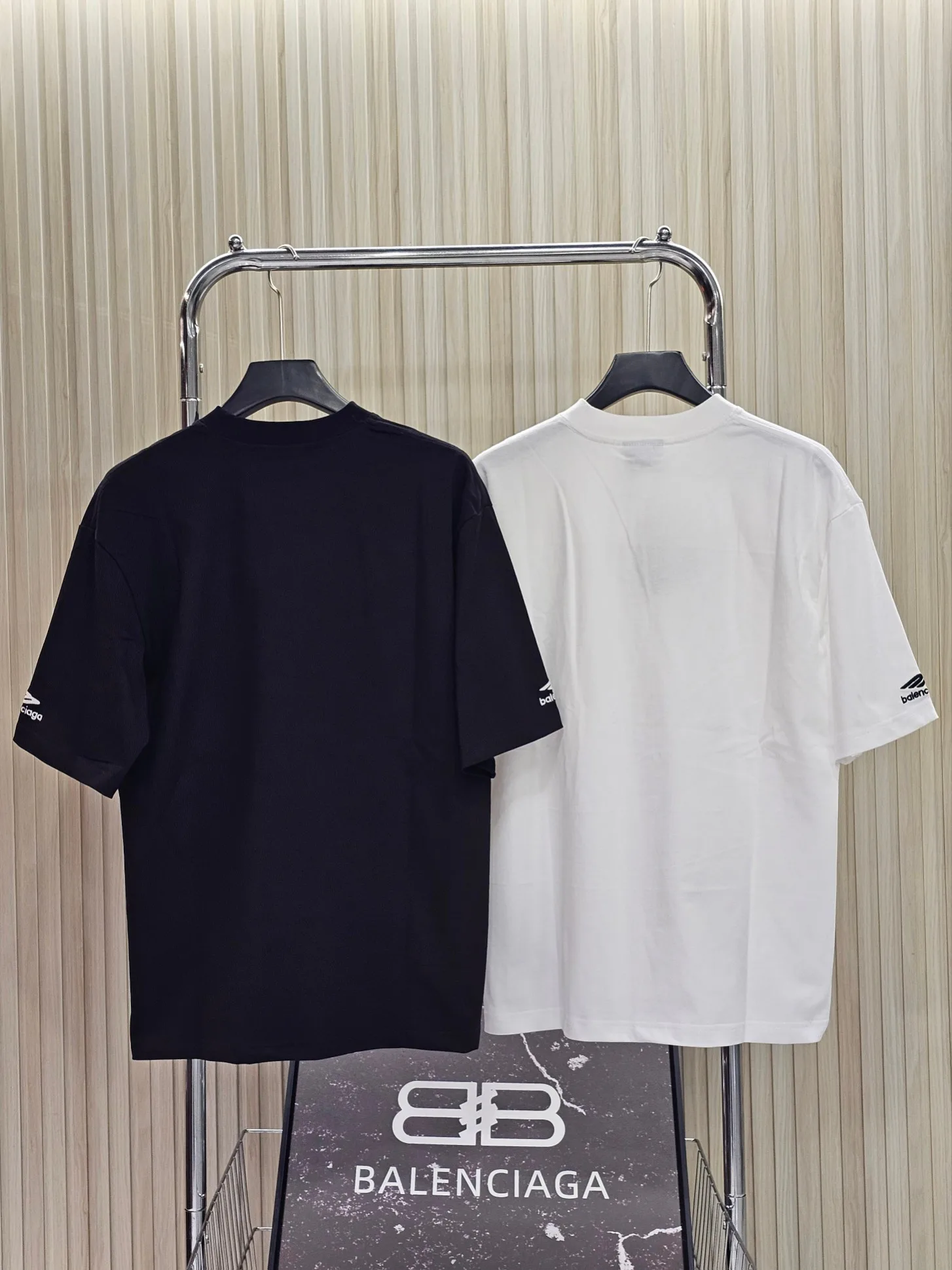 Футболки Женские Balenciaga 9325807