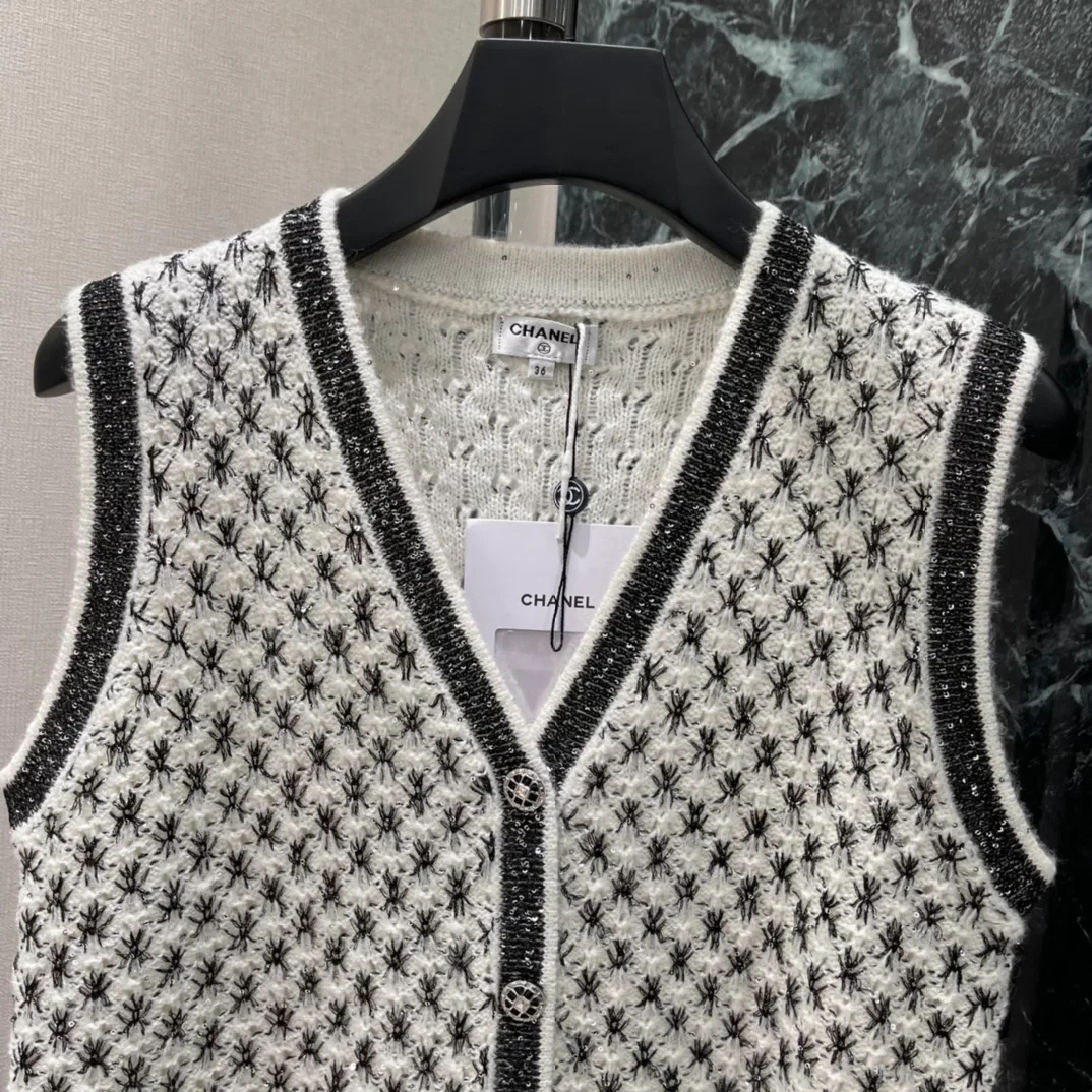 Жилеты Женские Chanel 13410257