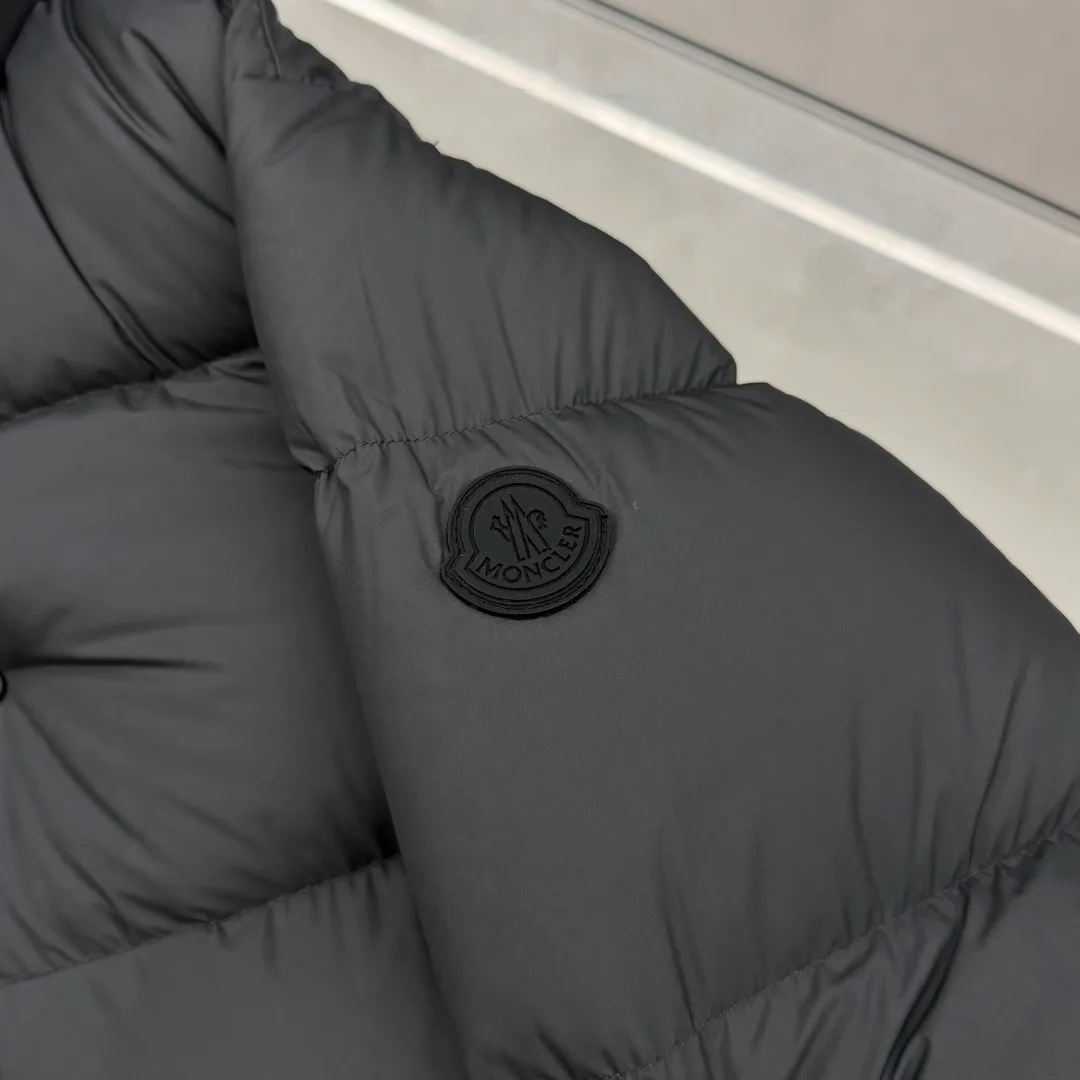Куртки И Пуховики Мужские Moncler 17391891
