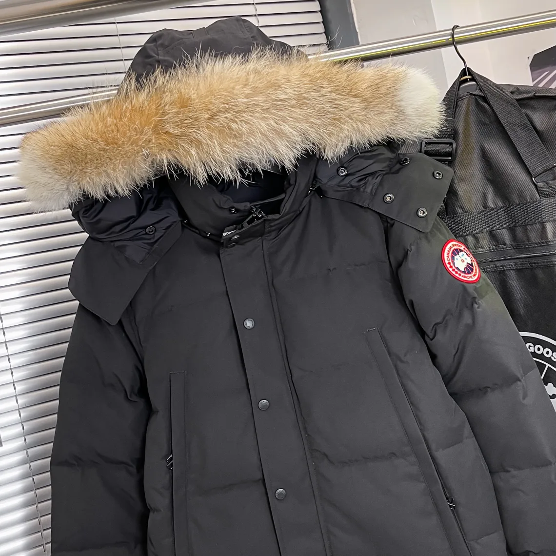 Куртки И Пуховики Женские Canada Goose 798384