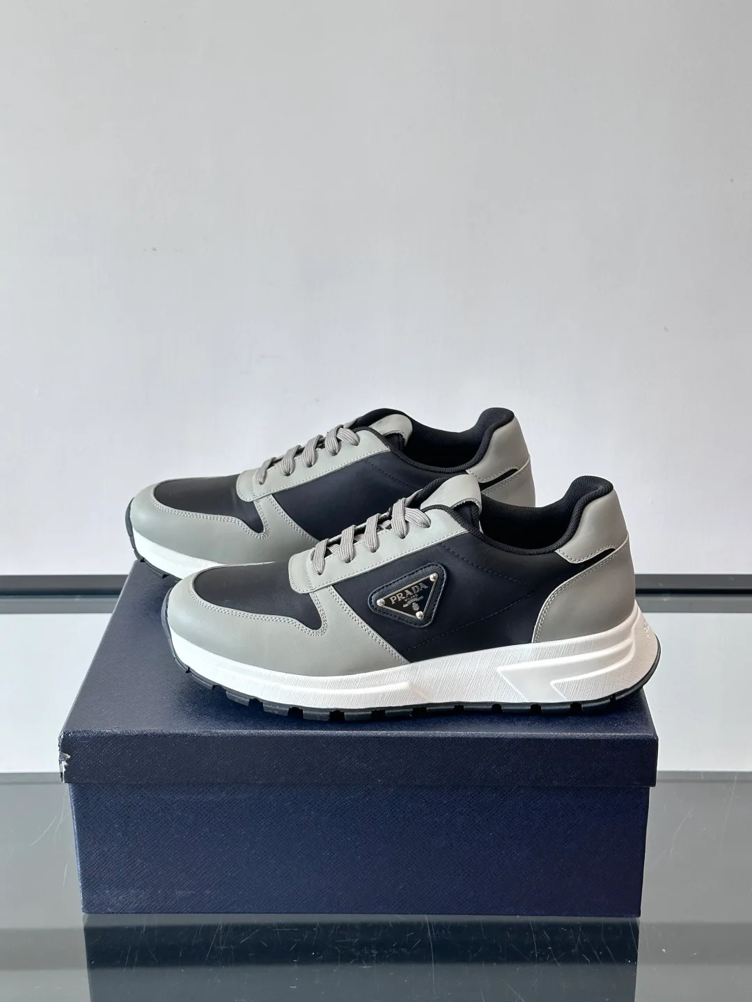 Кроссовки Мужские Prada 316126