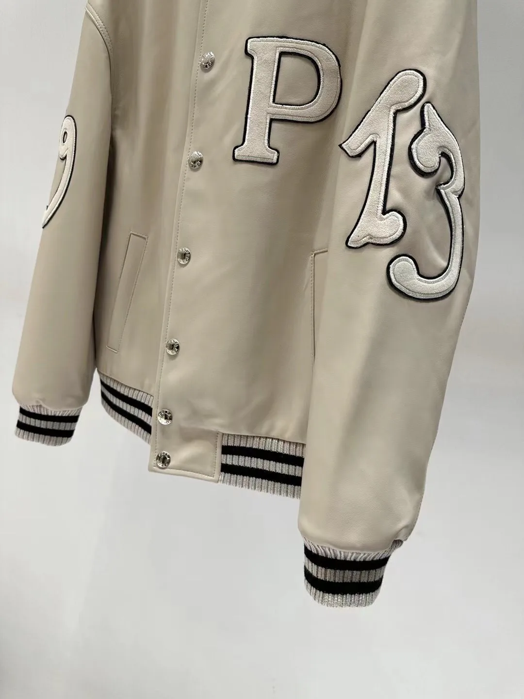 Кожаные Куртки И Дублёнки Мужские Prada 13997706