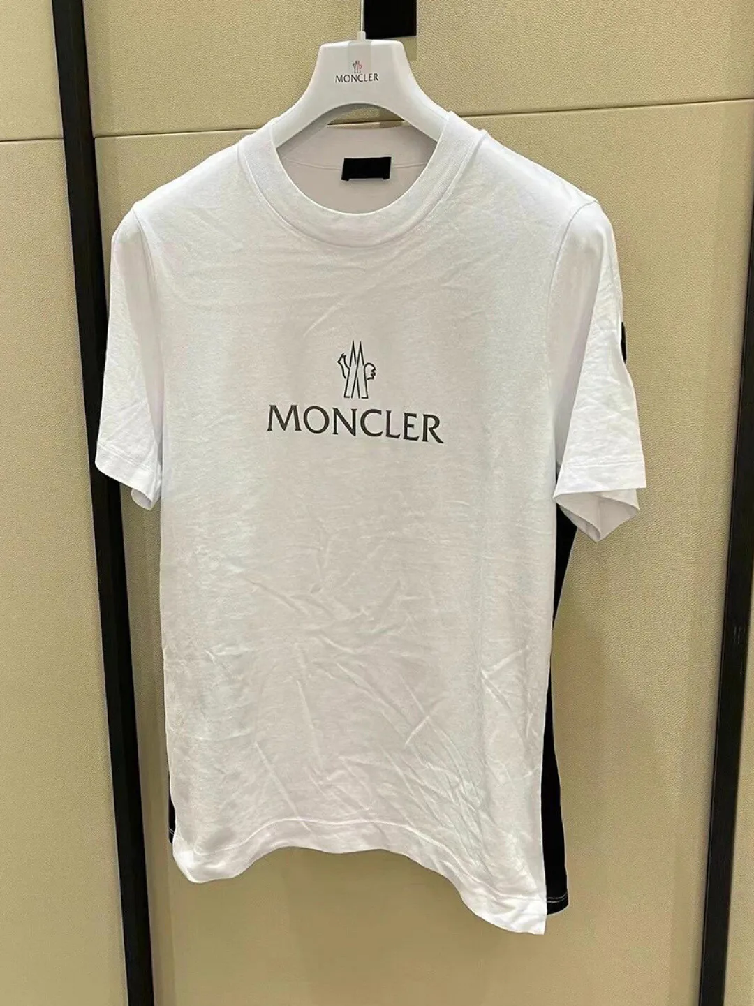 Футболки Мужские Moncler 5877540