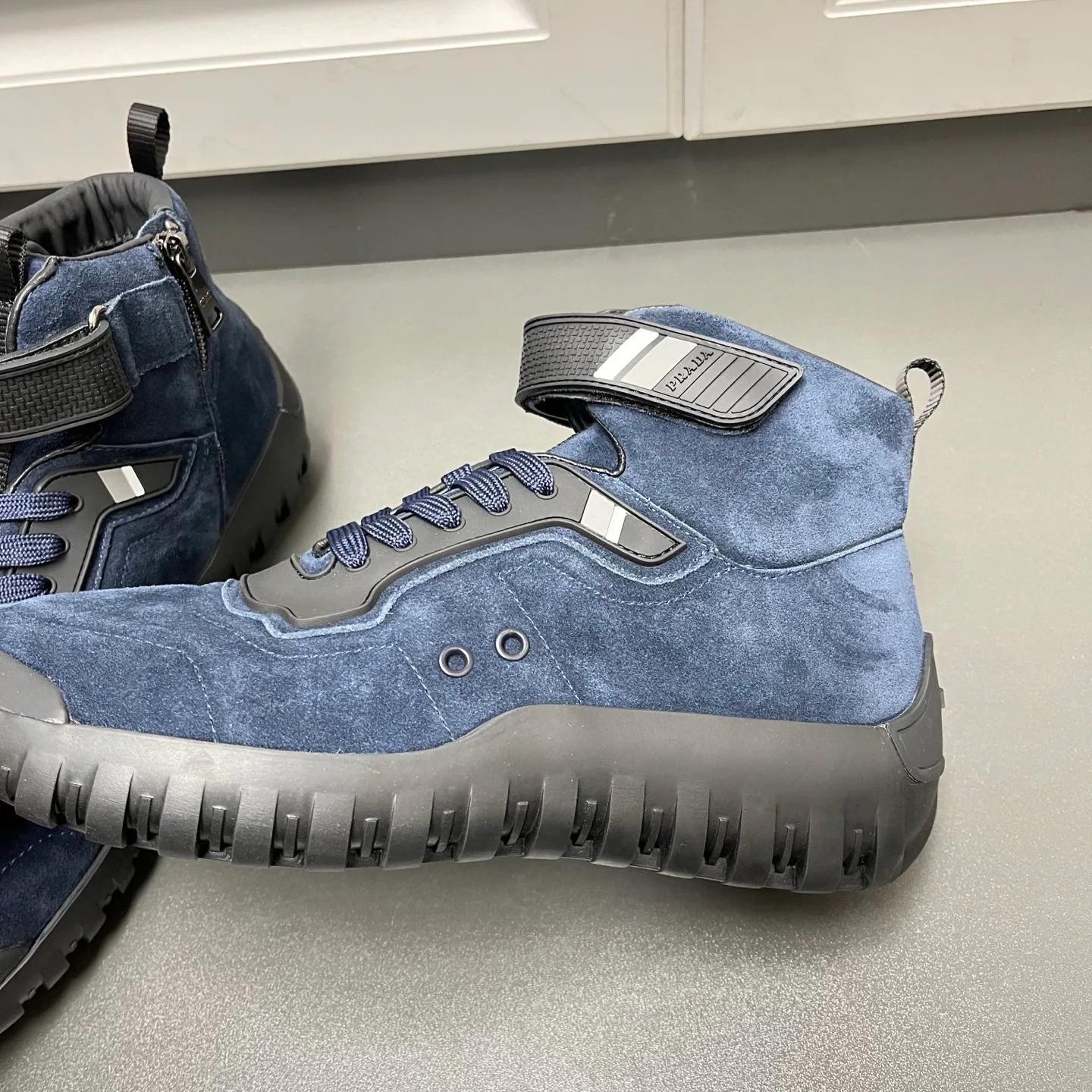 Кроссовки Мужские Prada 1140882