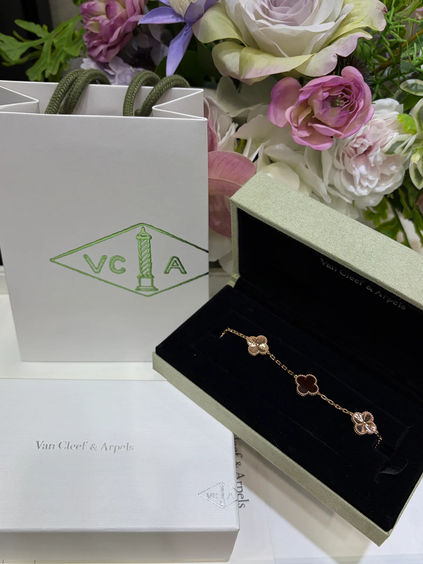 Бижутерия Van Cleef & Arpels 4919279