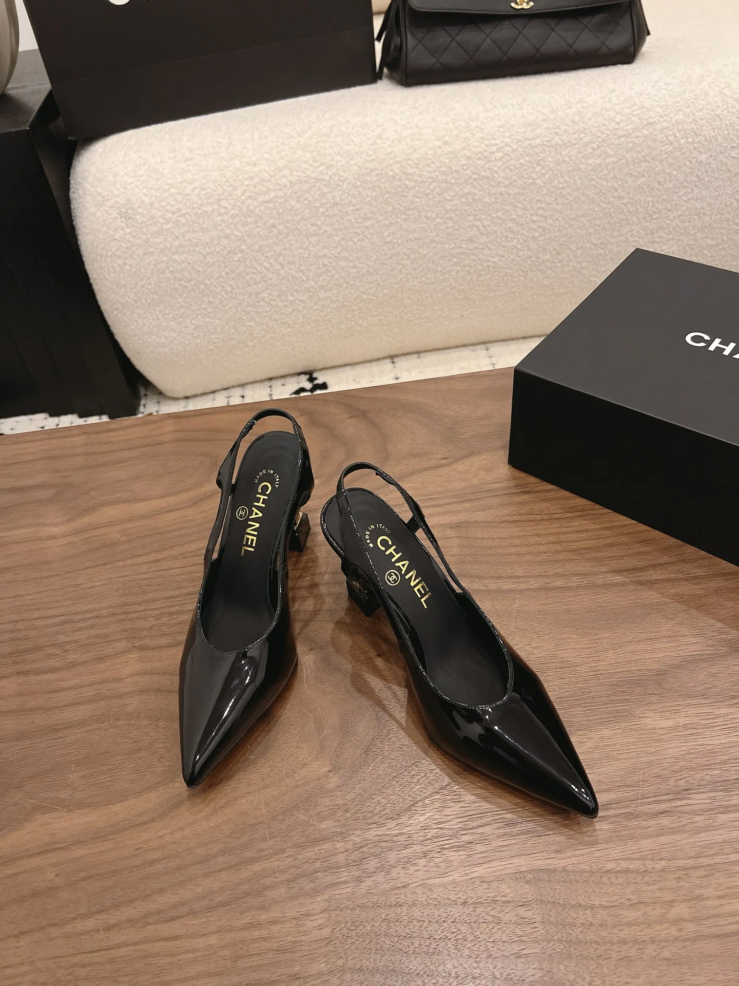 Туфли Женские Chanel 17342737
