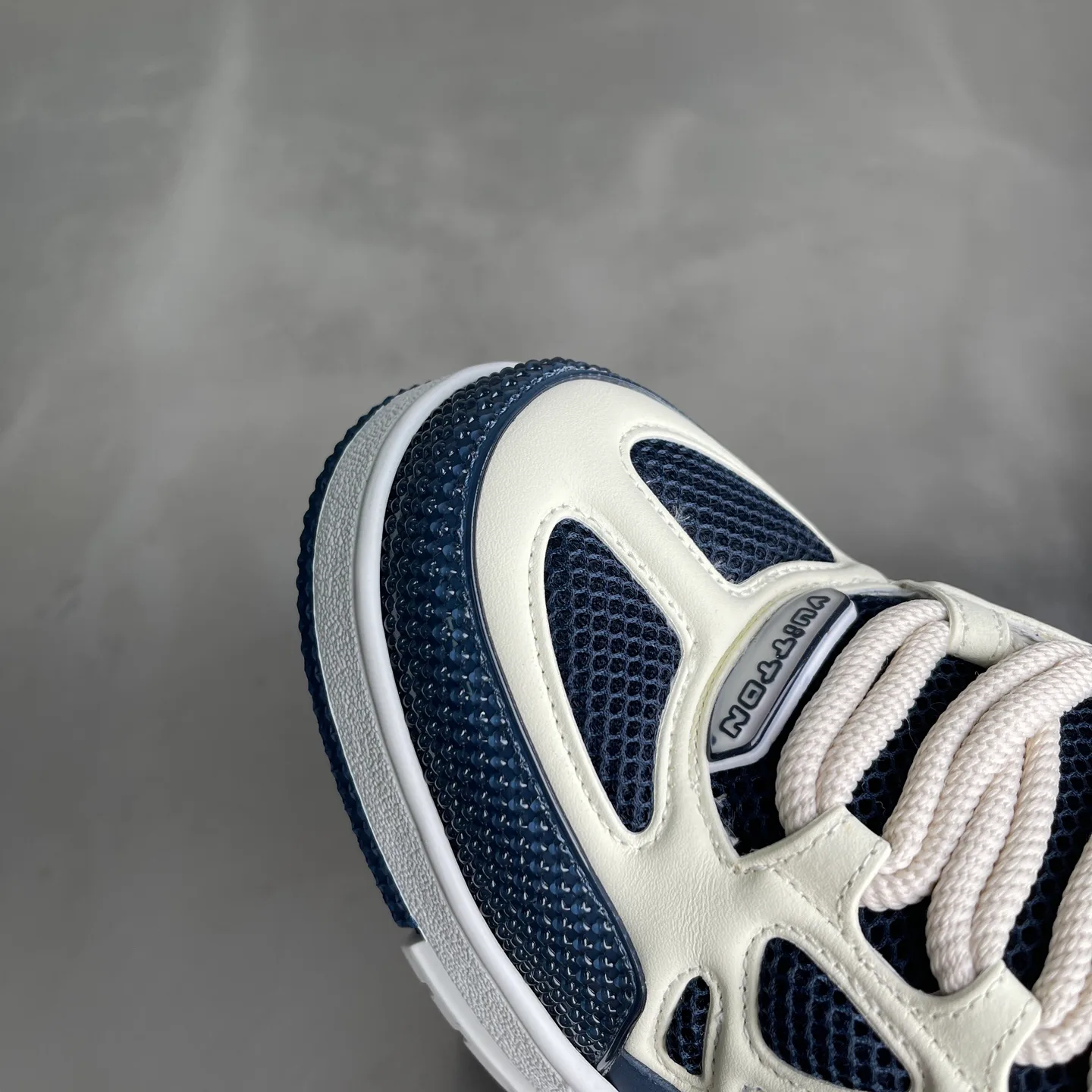 Кроссовки Женские Louis Vuitton 168933