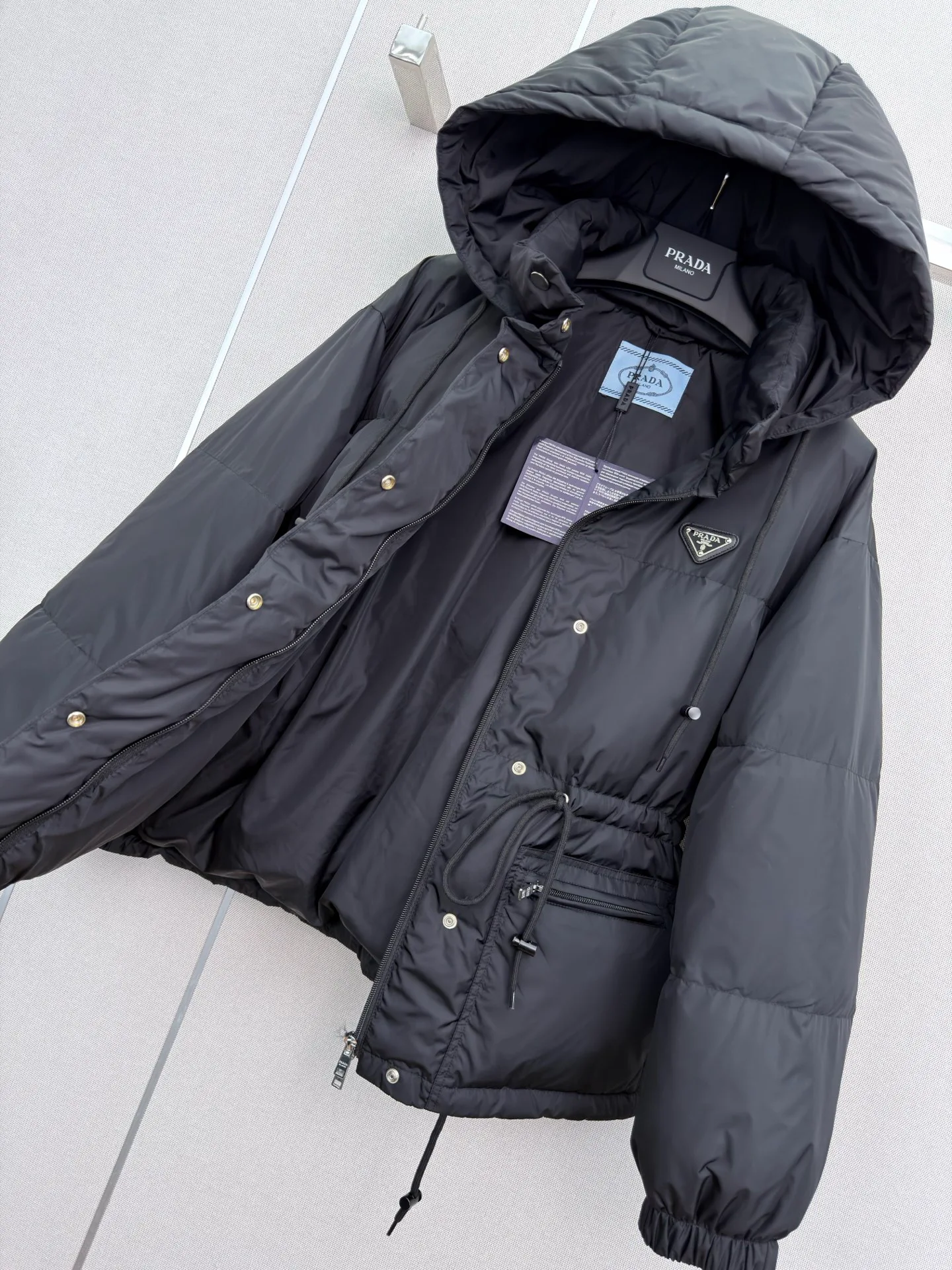 Куртки И Пуховики Женские Prada 18348171