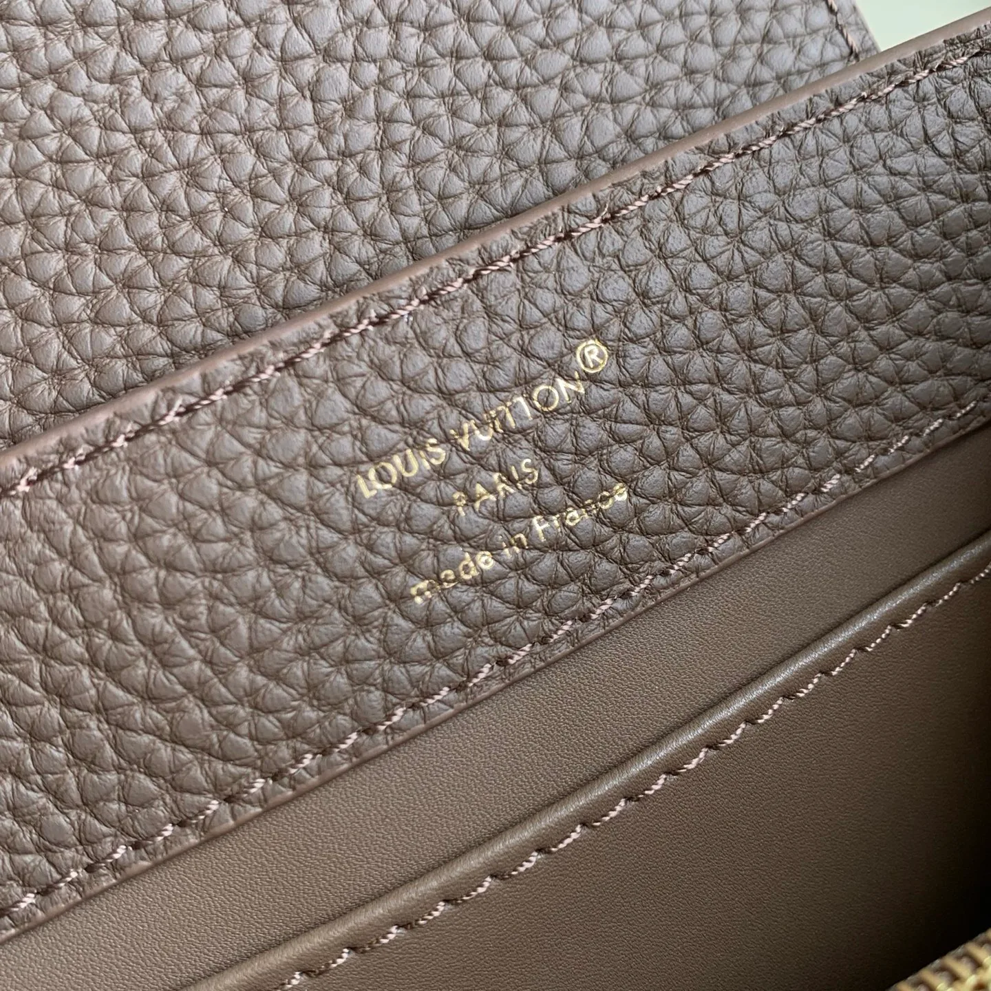 Классические Сумки Женские Louis Vuitton 18147533