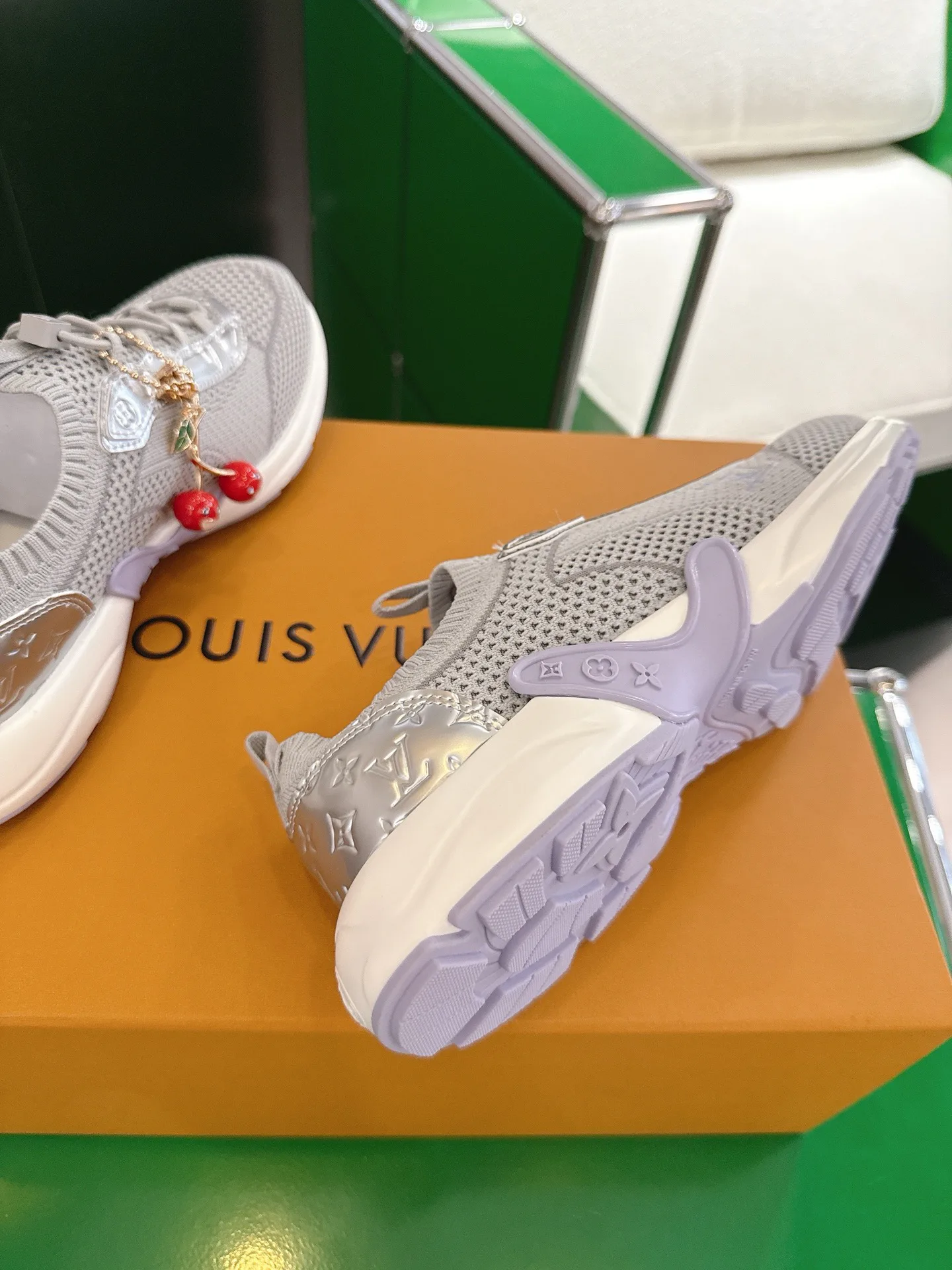 Кроссовки Женские Louis Vuitton 94619