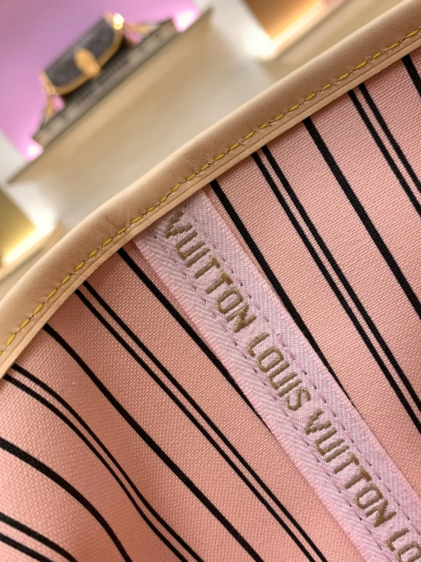 Классические Сумки Женские Louis Vuitton 17303178