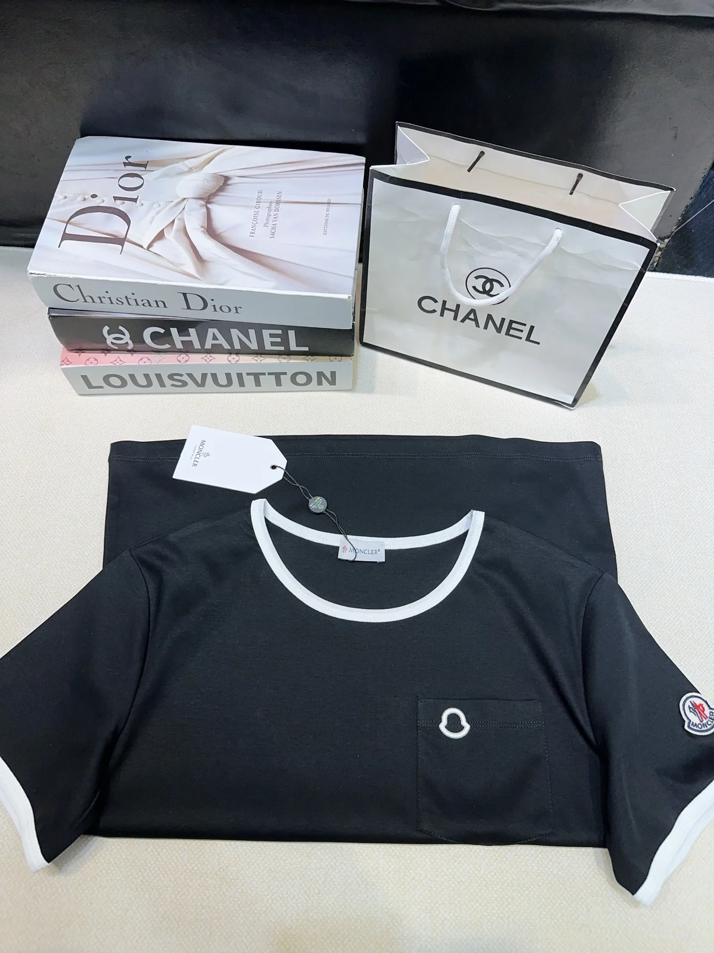 Футболки Женские Moncler 11056408