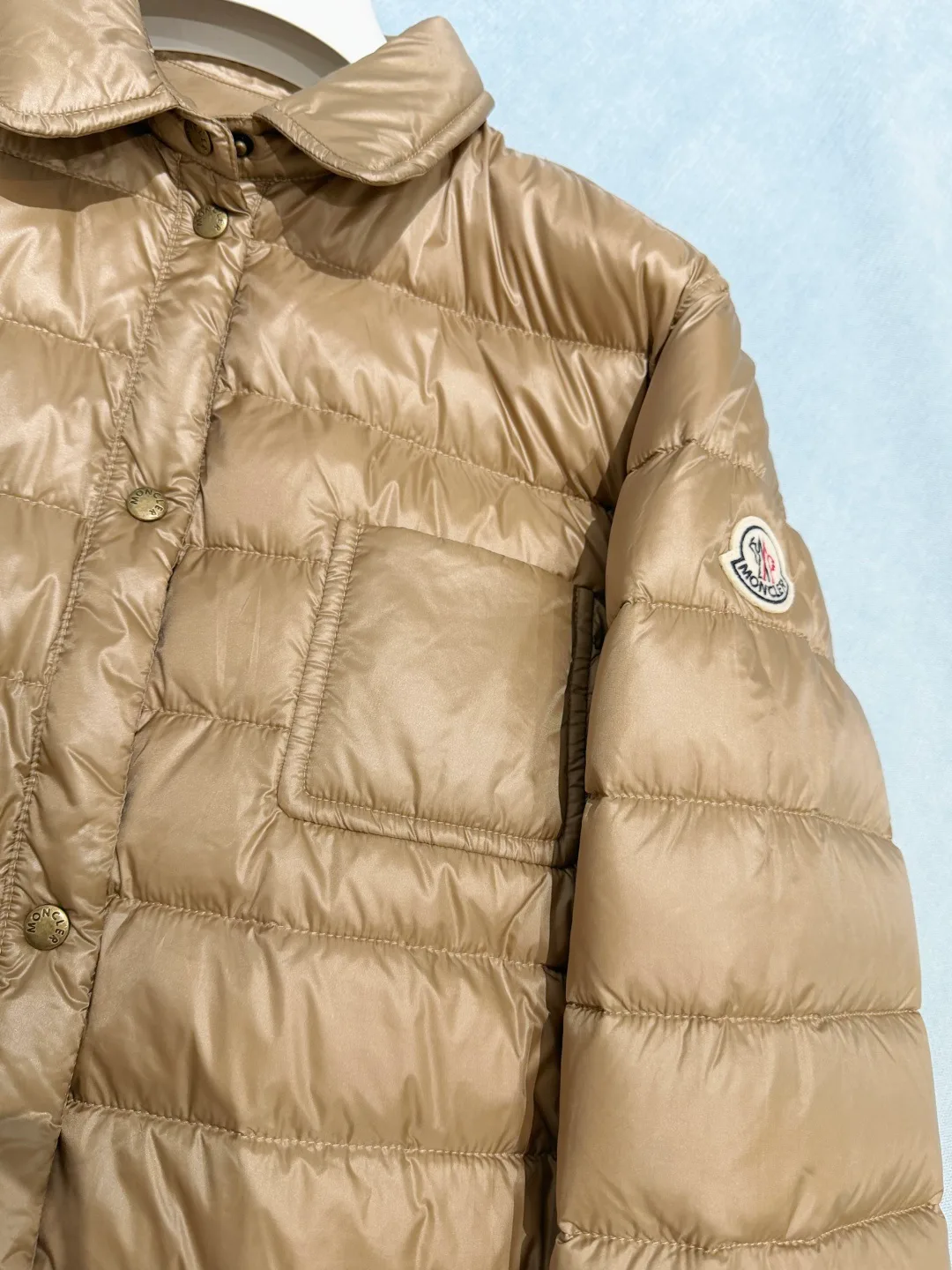 Куртки И Пуховики Женские Moncler 18439952