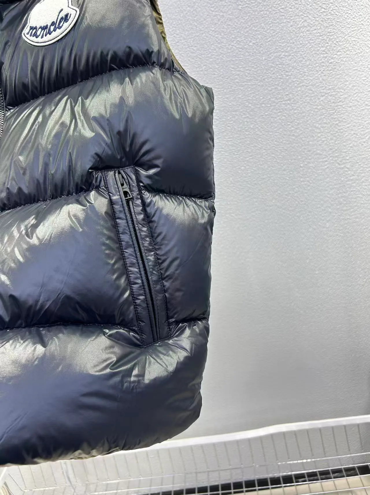 Жилеты Женские Moncler 19004555