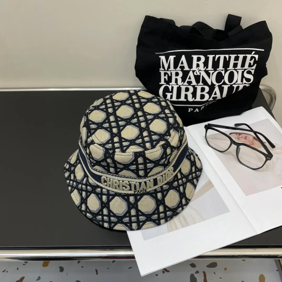 Головные Уборы Christian Dior 13294374