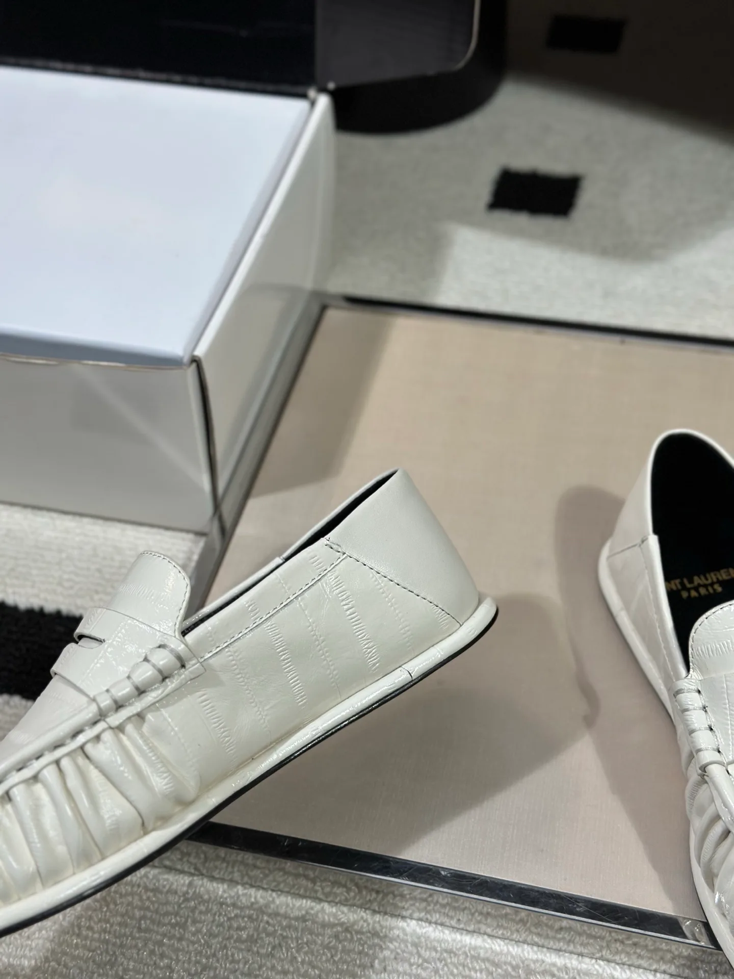 Лоферы И Мокасины Женские Saint Laurent 18041754