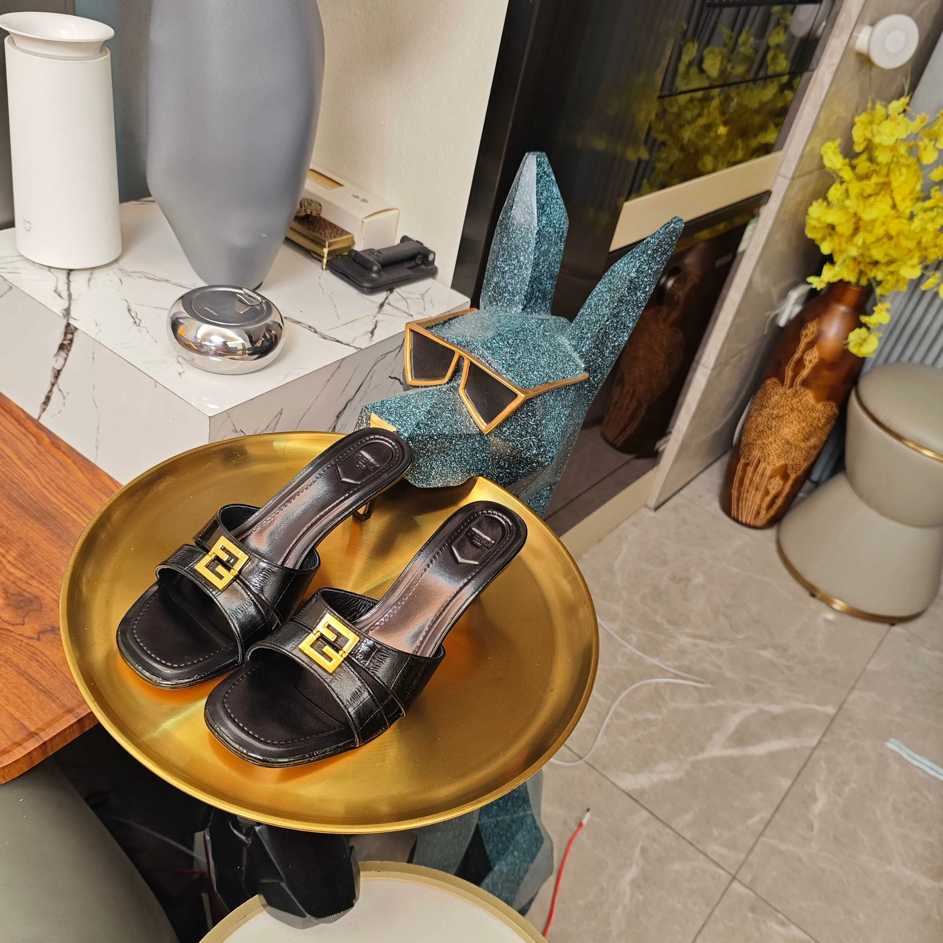 Босоножки Женские Fendi 3921536