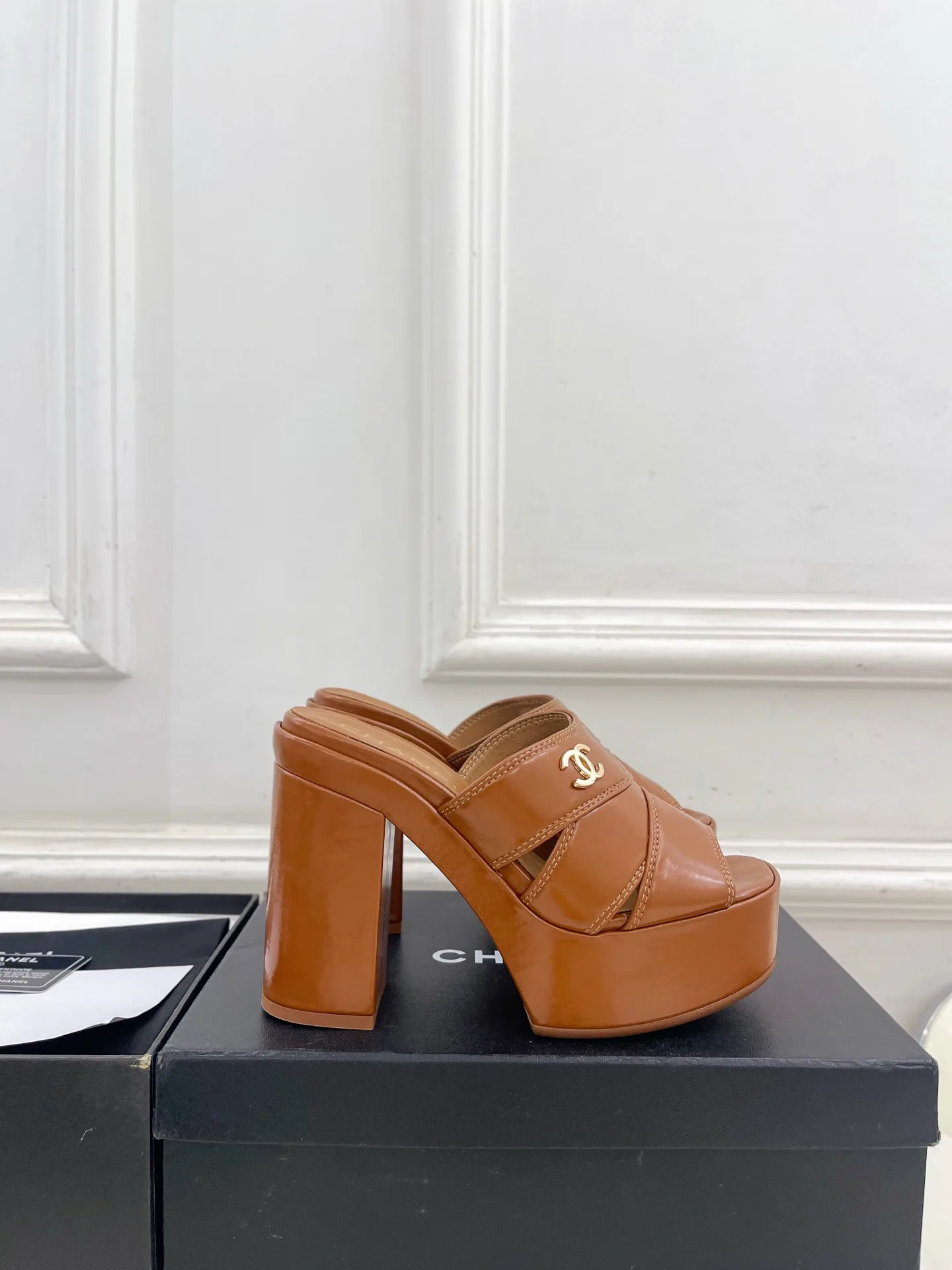 Босоножки Женские Chanel 13340917