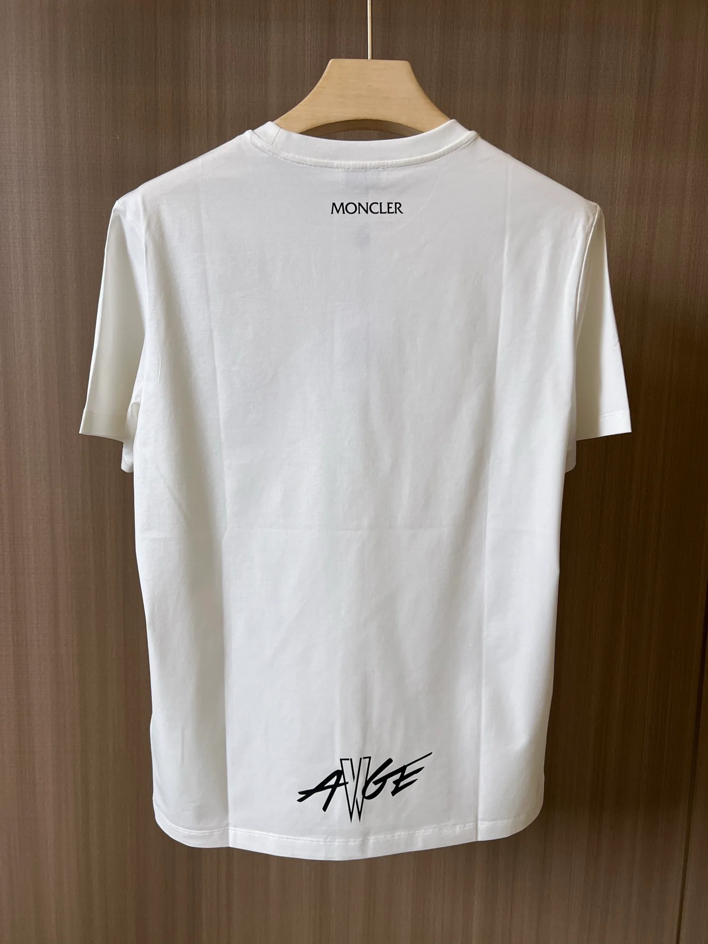 Футболки Женские Moncler 11000457