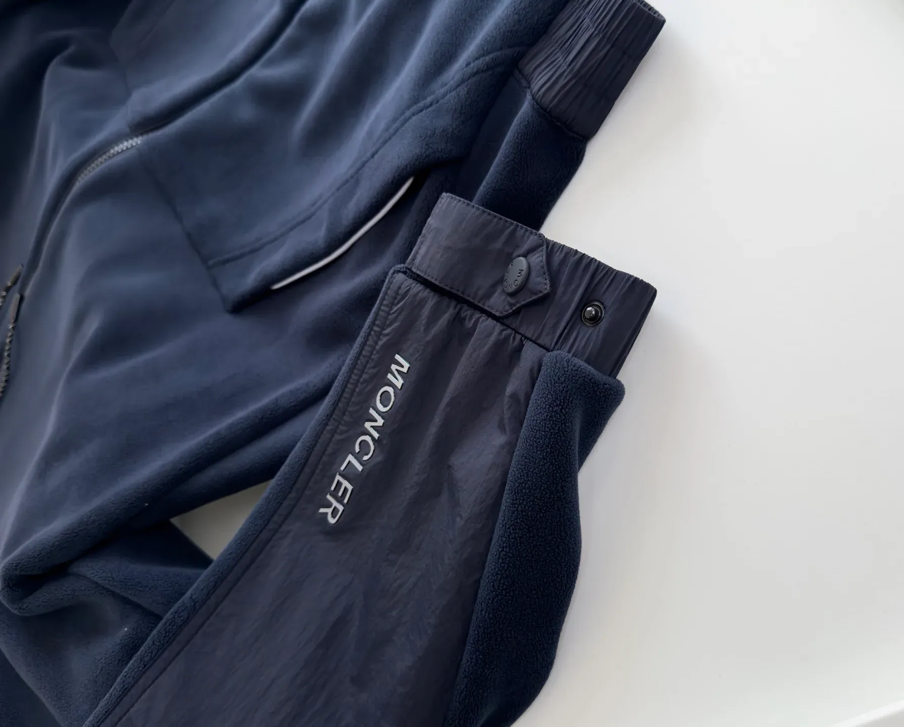 Куртки Женские Moncler 359447