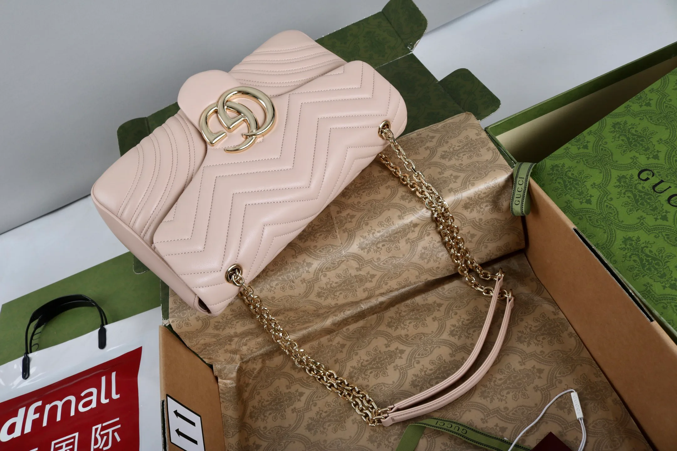 Классические Сумки Женские Gucci 18223242