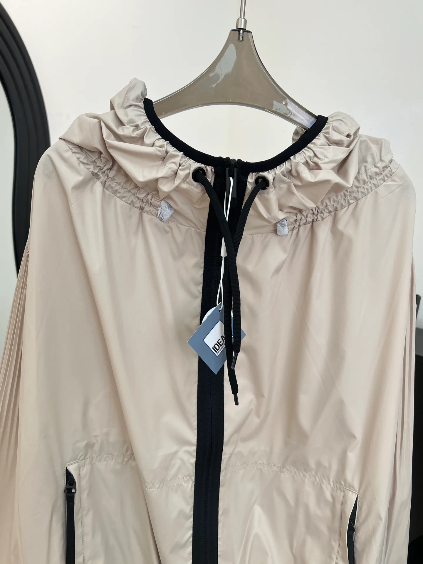 Куртки И Пуховики Женские Moncler 12261163