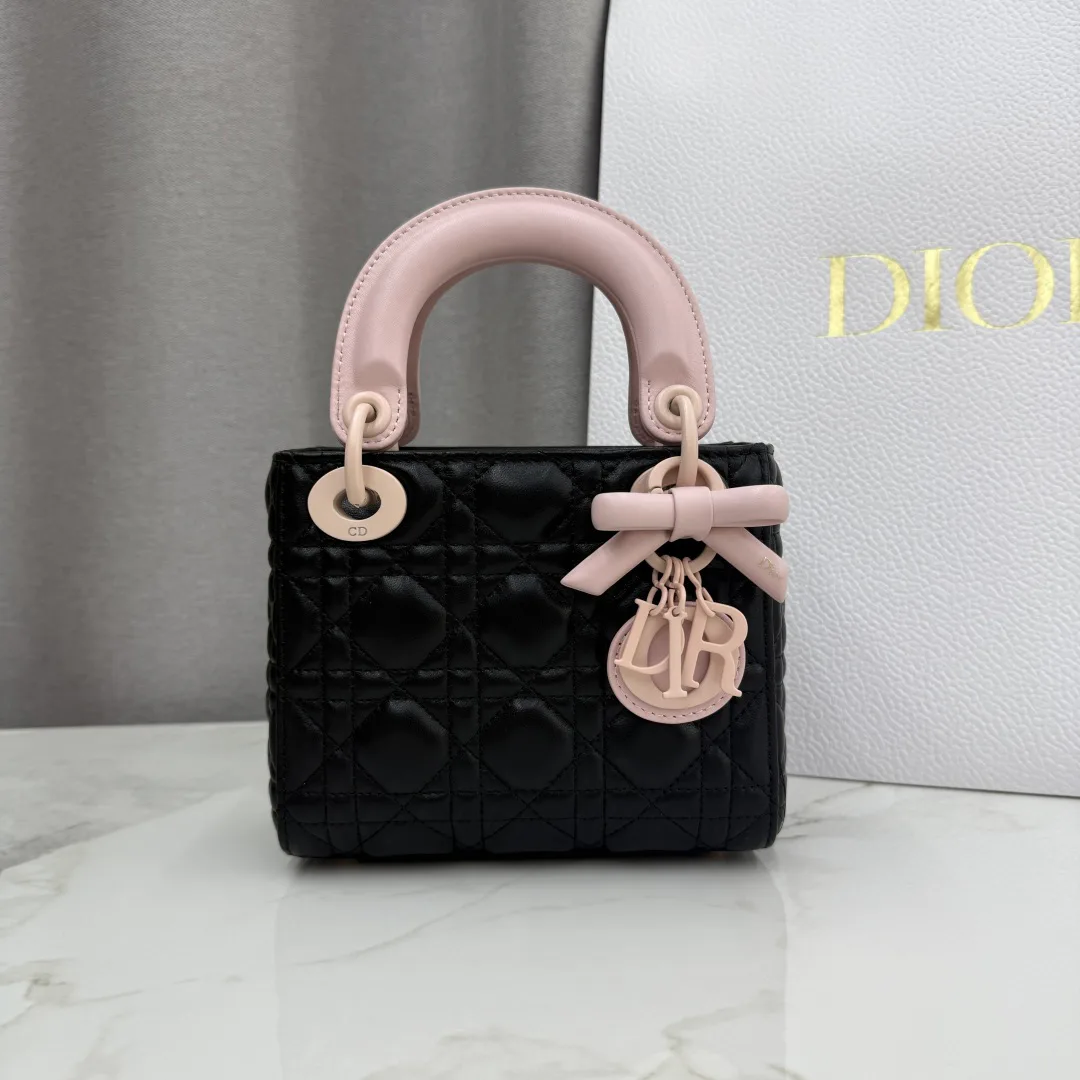 Классические Сумки Женские Christian Dior 17463949