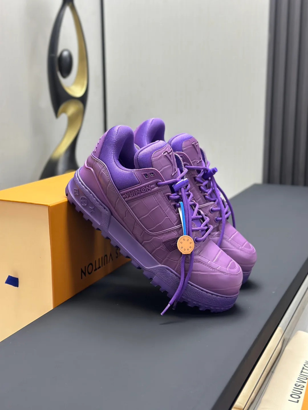Кроссовки Женские Louis Vuitton 230768