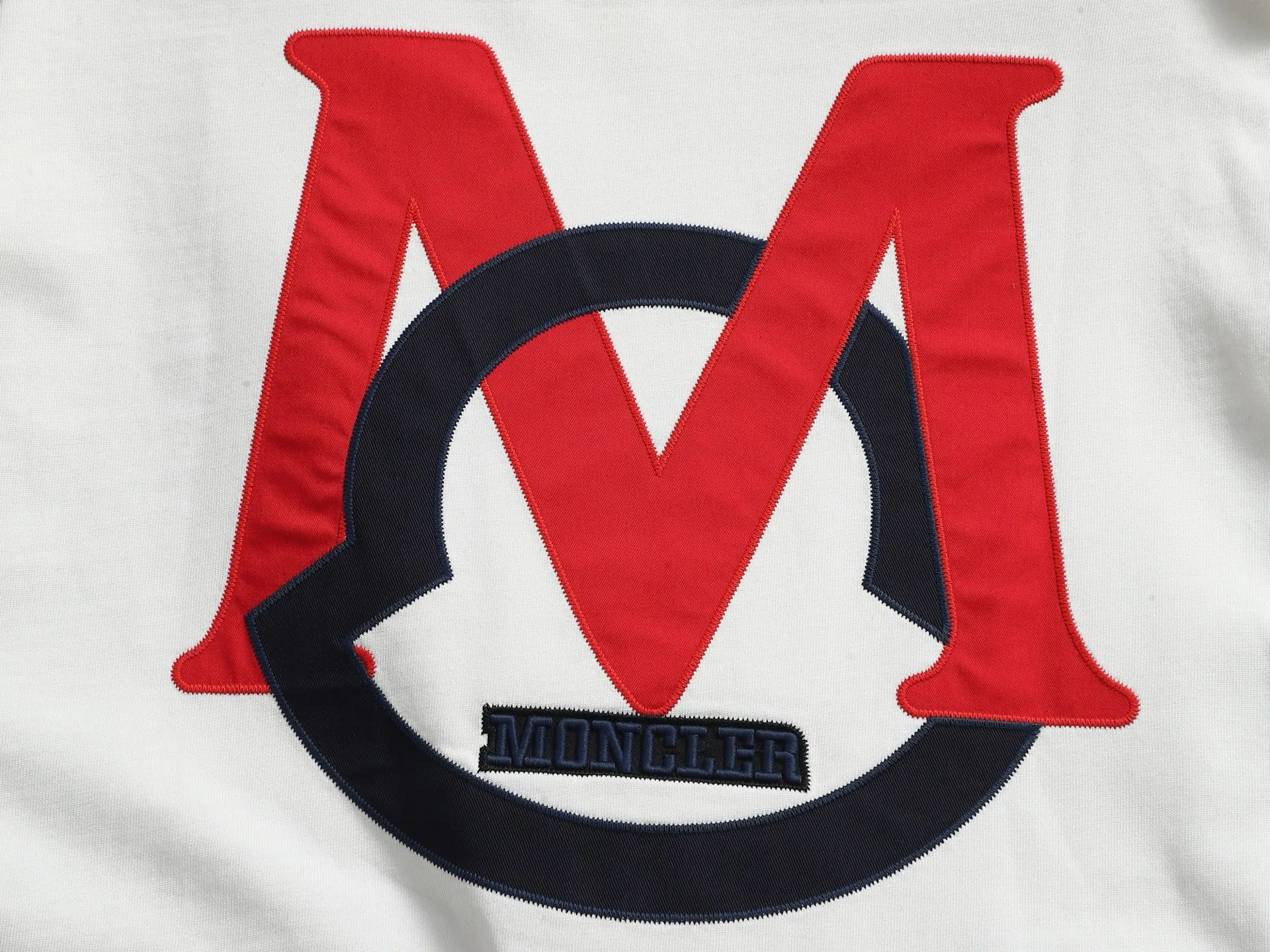Футболки Женские Moncler 1617517