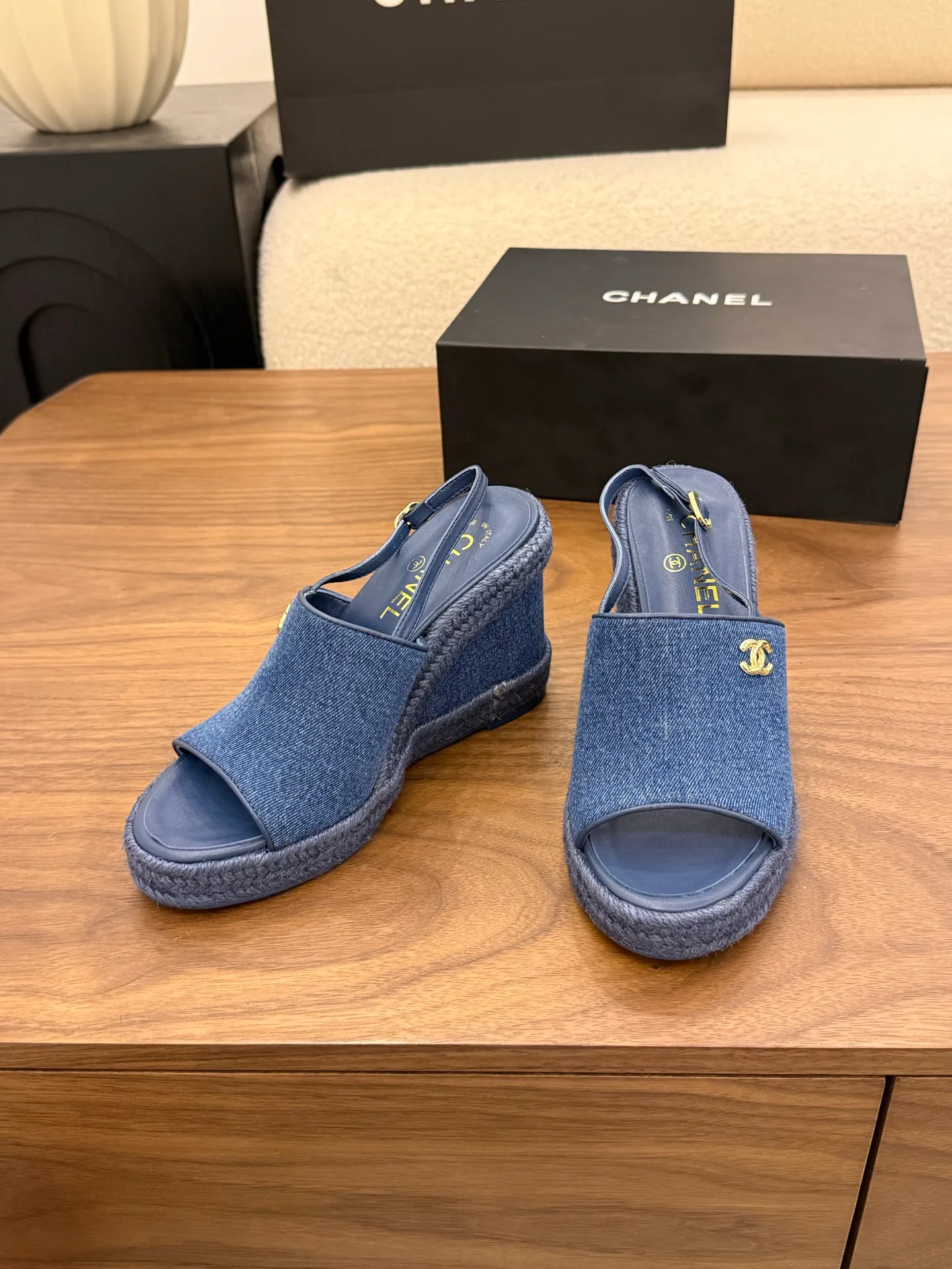 Босоножки Женские Chanel 13444916