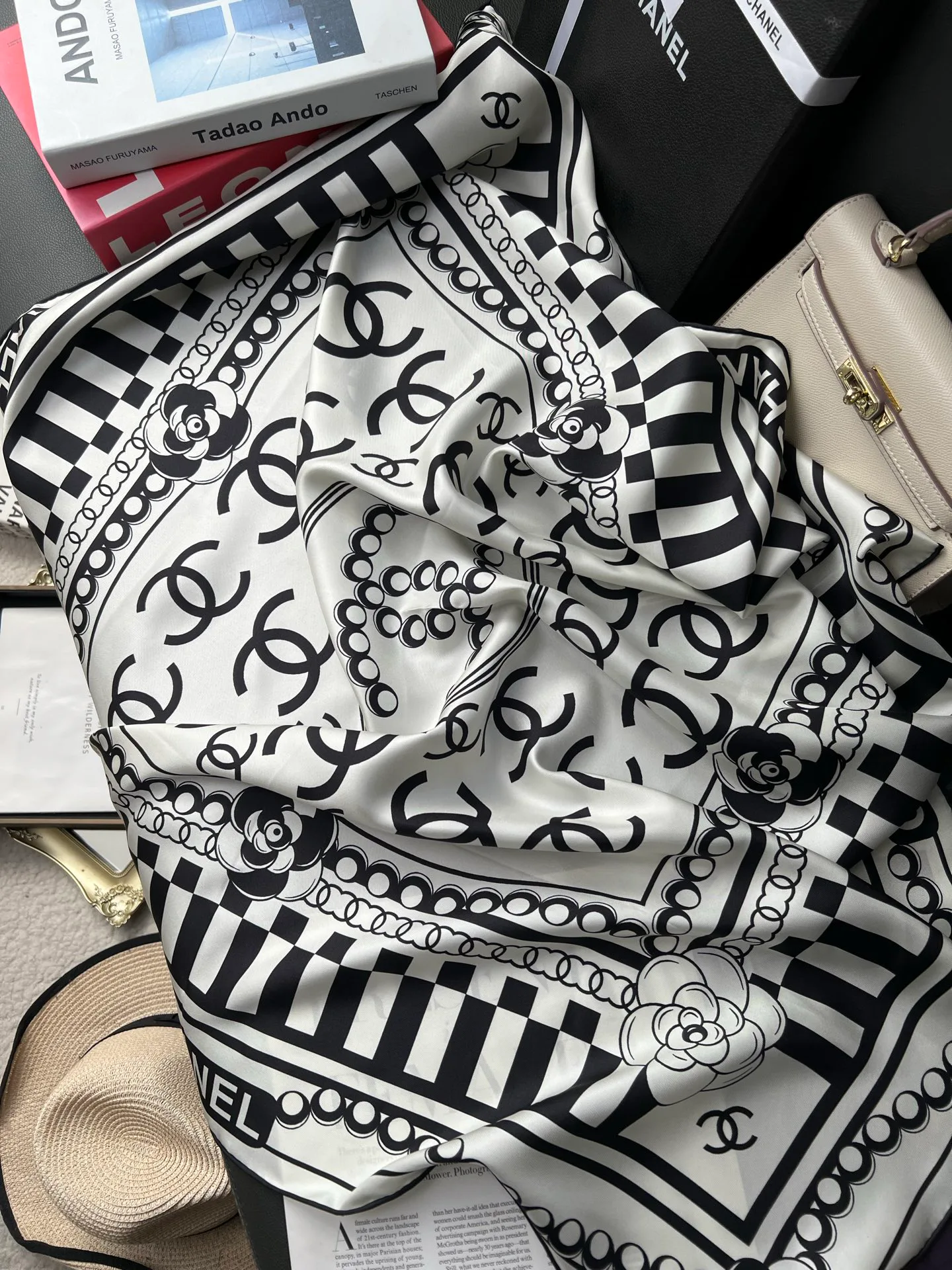 Платки Chanel 13416567
