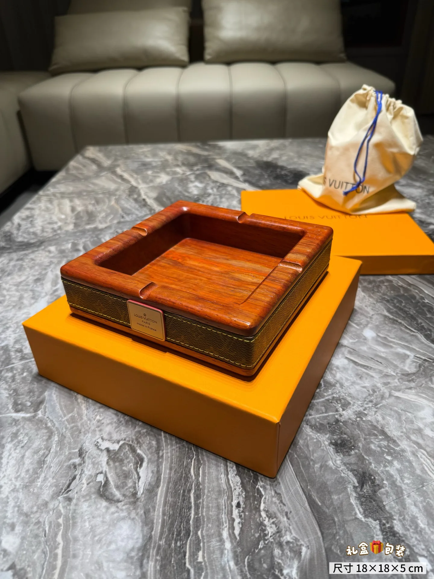 Посуда Louis Vuitton 18013637