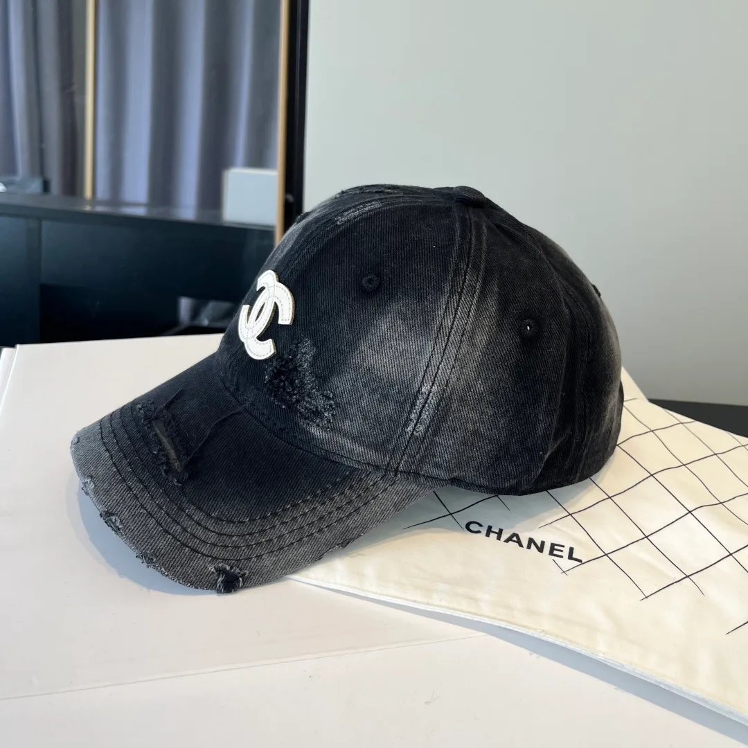 Головные Уборы Chanel 11488859