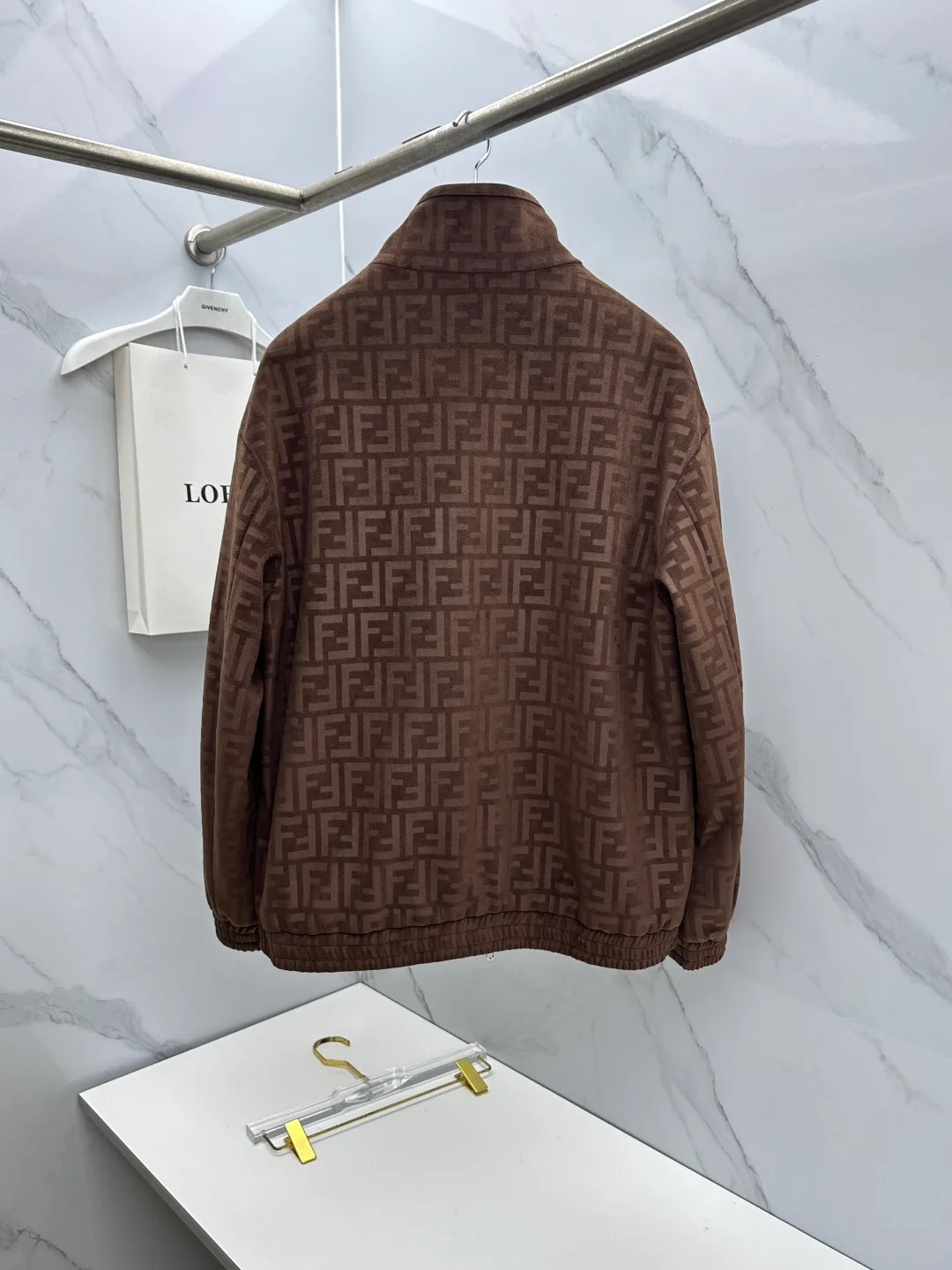 Куртки И Пуховики Мужские Fendi 18246853