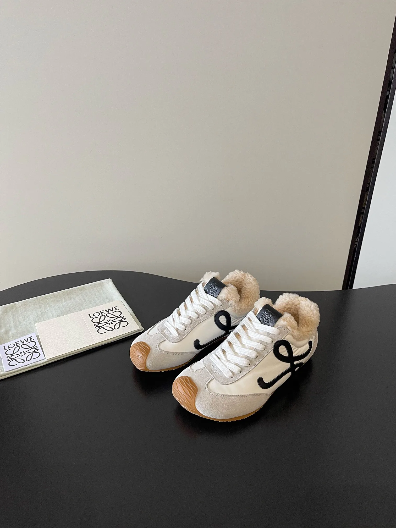 Кроссовки Женские Loewe 342385