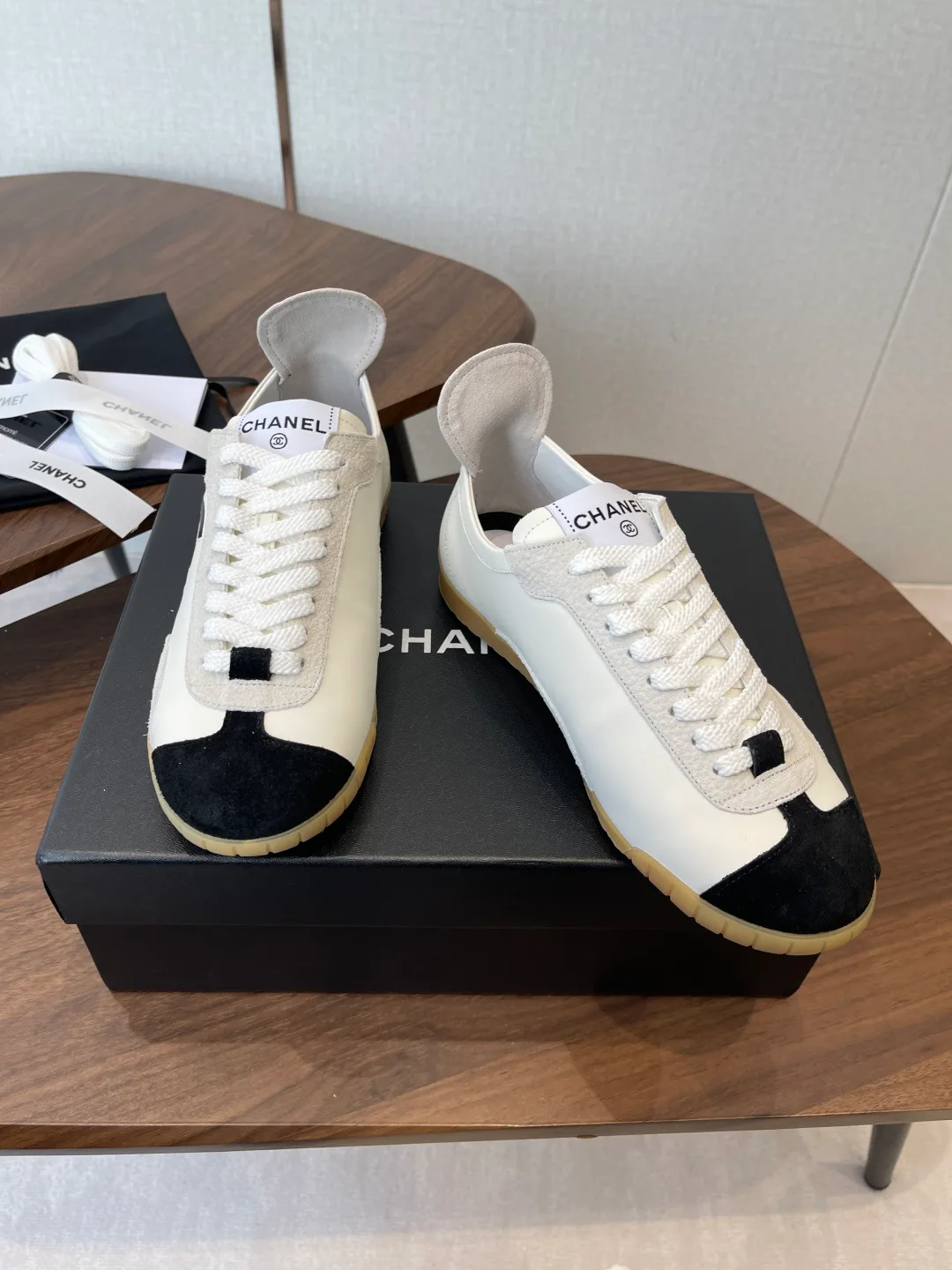 Кроссовки Женские Chanel 11350600