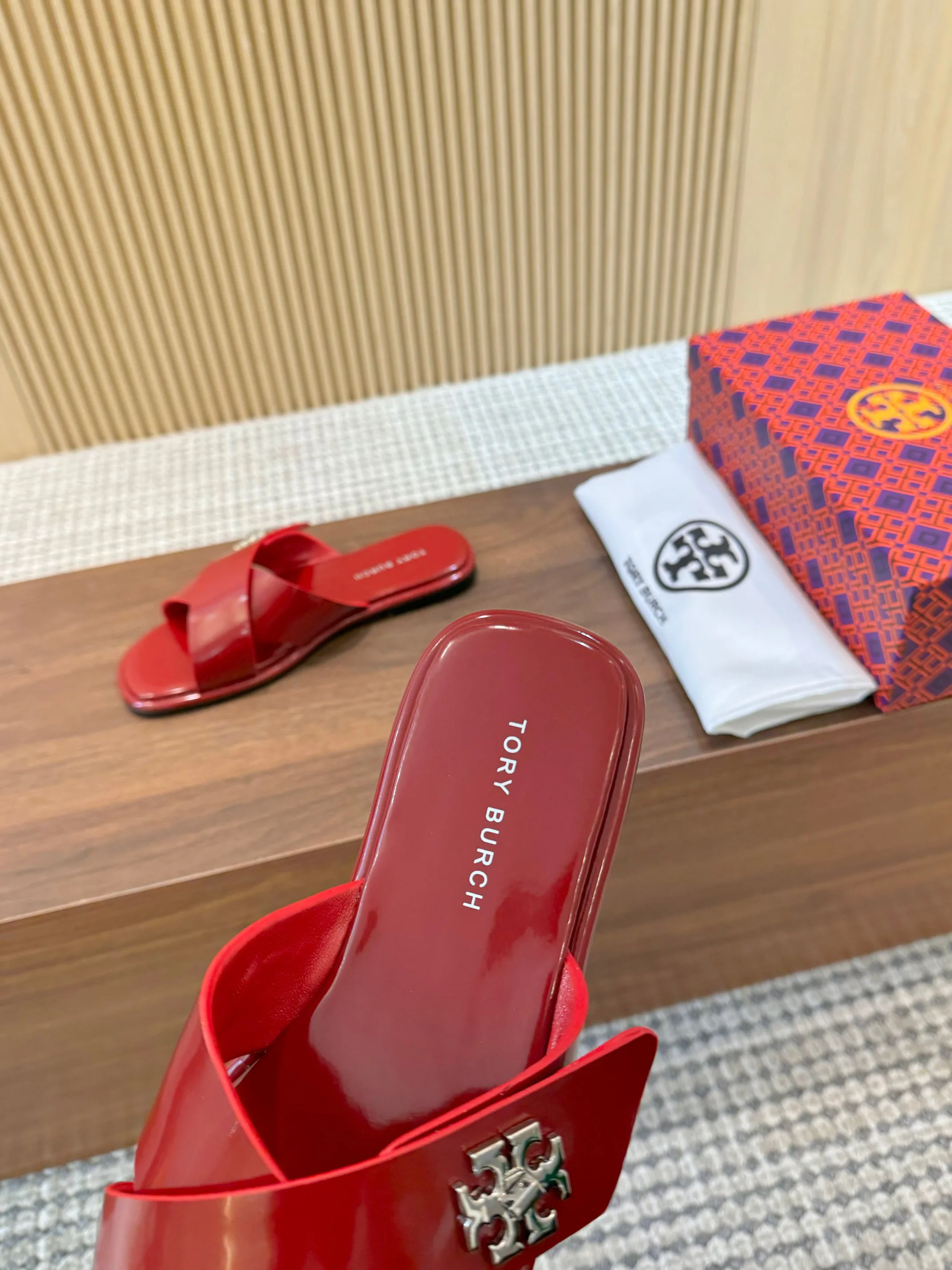 Шлепанцы Женские Tory Burch 35819