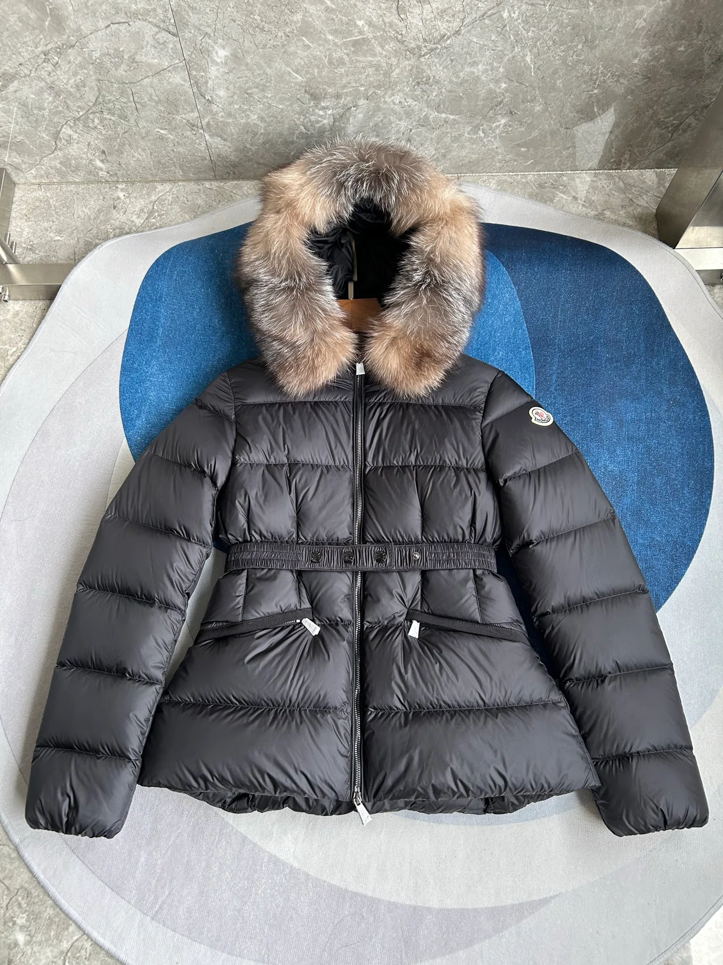 Куртки И Пуховики Женские Moncler 19462679