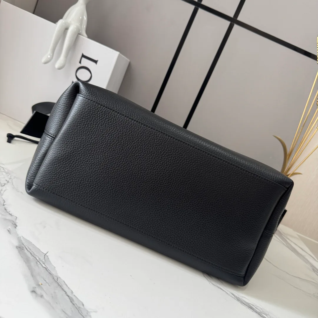 Классические Сумки Женские Loewe 17502843